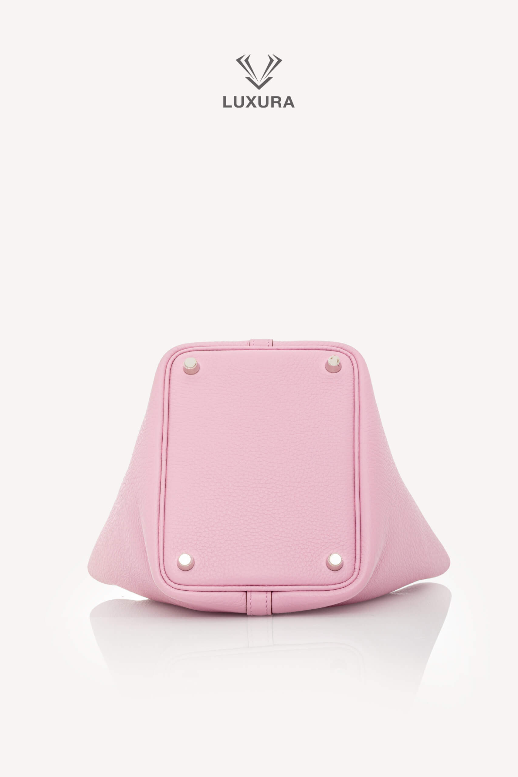 <span style="font-size: 10px;letter-spacing: .15em">HARD TO FIND</span><br>            <strong>HERMES</strong><br>            <div style="margin-top:10px;font-size:16px">Taurillon Clemence Picotin Lock 18 Mauve Sylvestre Palladium Hardware</div><br> - Image 13