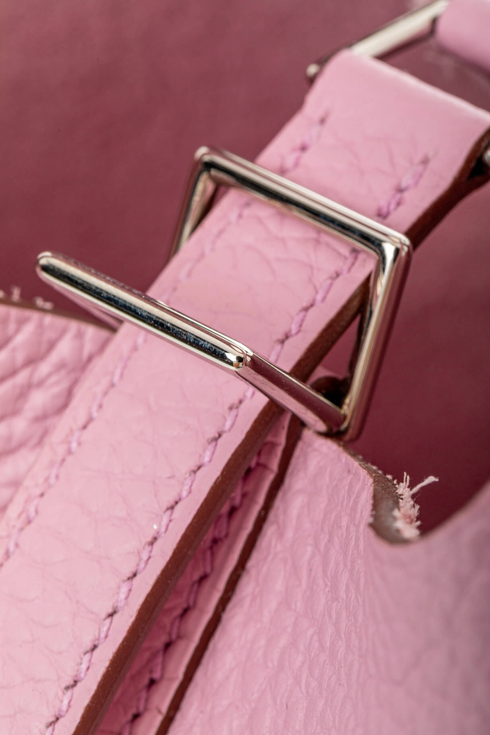 <span style="font-size: 10px;letter-spacing: .15em">HARD TO FIND</span><br>            <strong>HERMES</strong><br>            <div style="margin-top:10px;font-size:16px">Taurillon Clemence Picotin Lock 18 Mauve Sylvestre Palladium Hardware</div><br> - Image 10