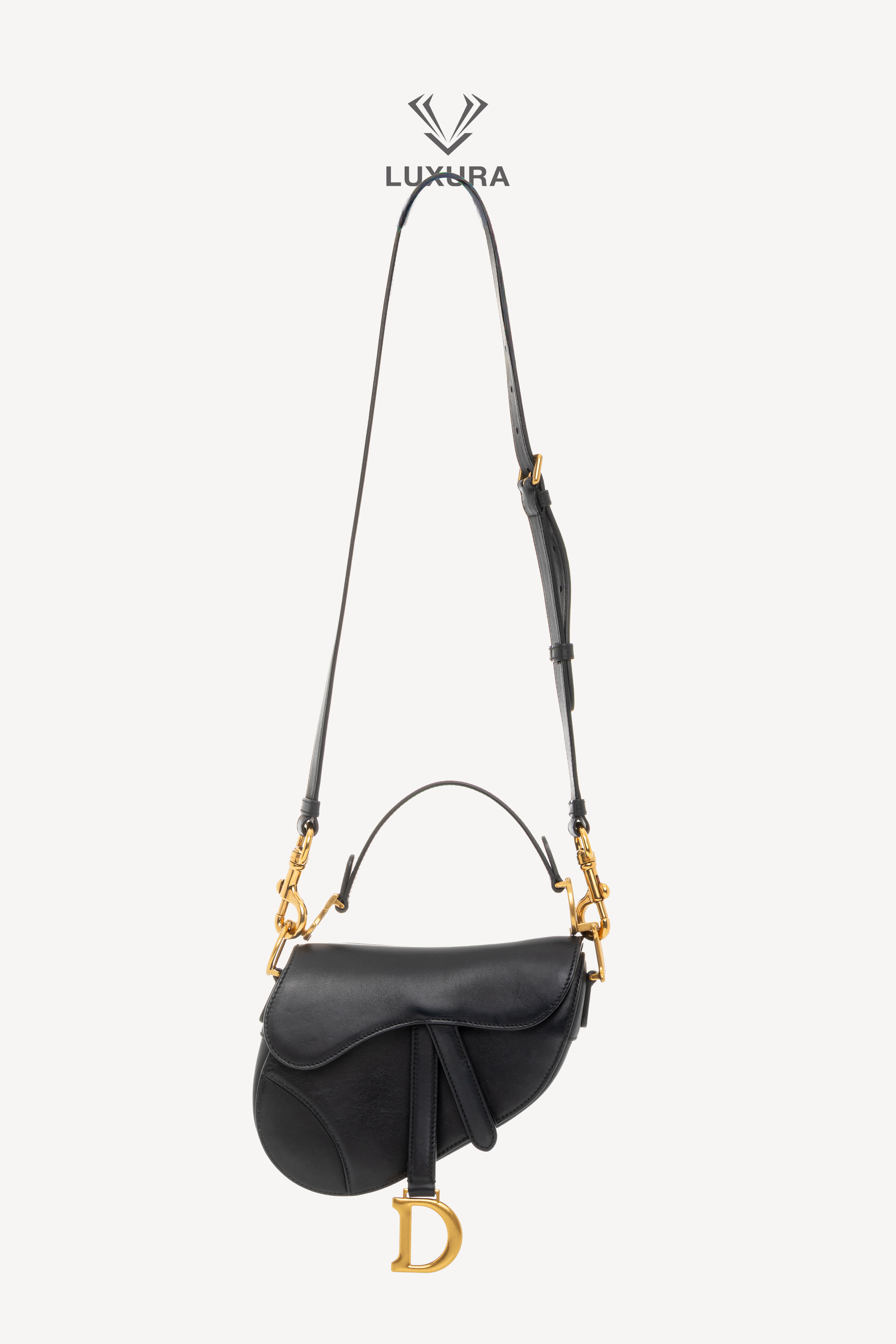 <span style="font-size: 10px;letter-spacing: .15em"></span><br>            <strong>CHRISTIAN DIOR</strong><br>            <div style="margin-top:10px;font-size:16px">Small Saddle Bag With Strap Calfskin Black</div><br> - Image 5