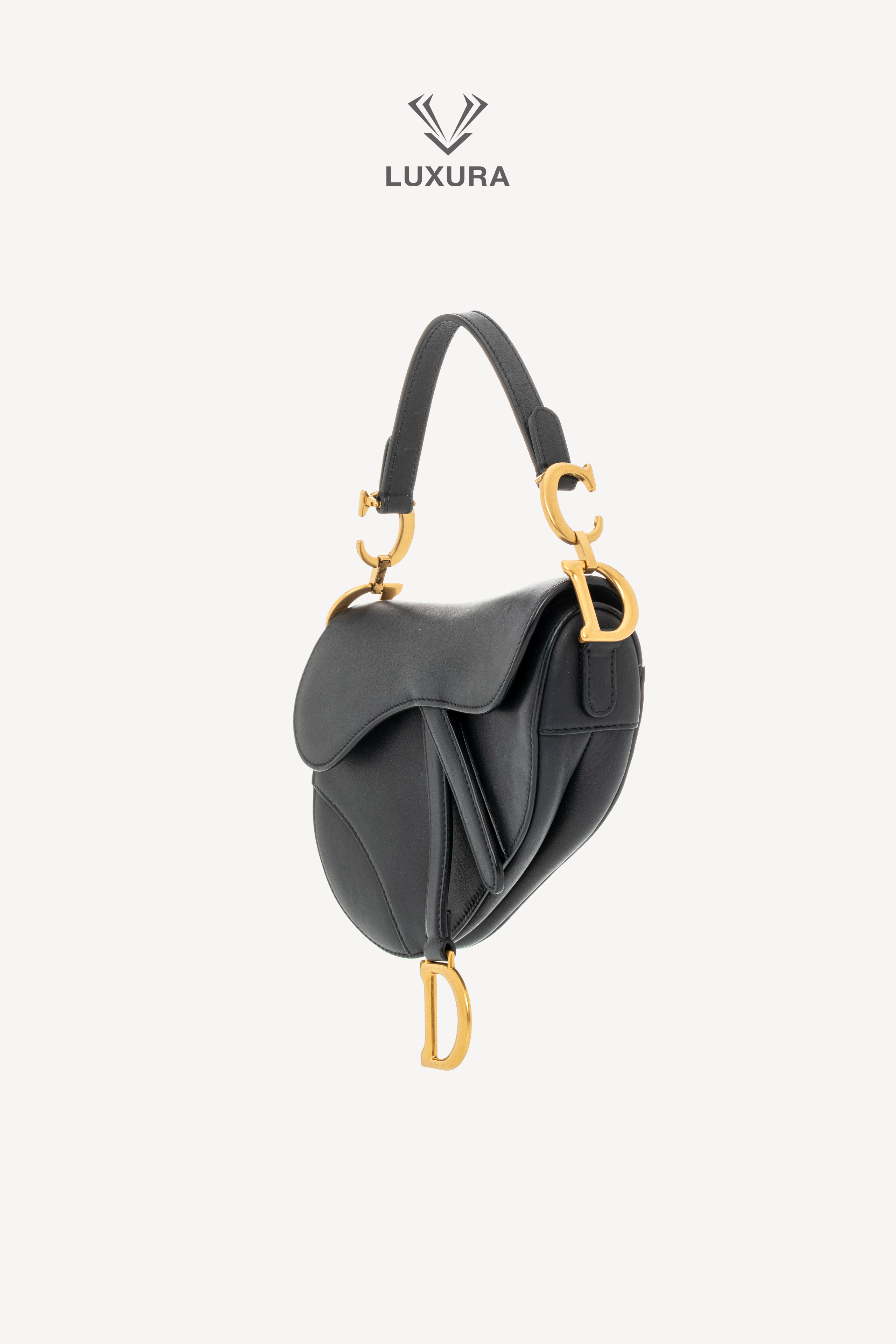 <span style="font-size: 10px;letter-spacing: .15em"></span><br>            <strong>CHRISTIAN DIOR</strong><br>            <div style="margin-top:10px;font-size:16px">Small Saddle Bag With Strap Calfskin Black</div><br> - Image 10