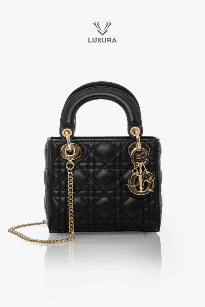 <span style="font-size: 10px;letter-spacing: .15em">BEST DEAL</span><br>            <strong>CHRISTIAN DIOR</strong><br>            <div style="margin-top:10px;font-size:16px">Mini Lady Dior Bag Black Cannage Lambskin</div><br>