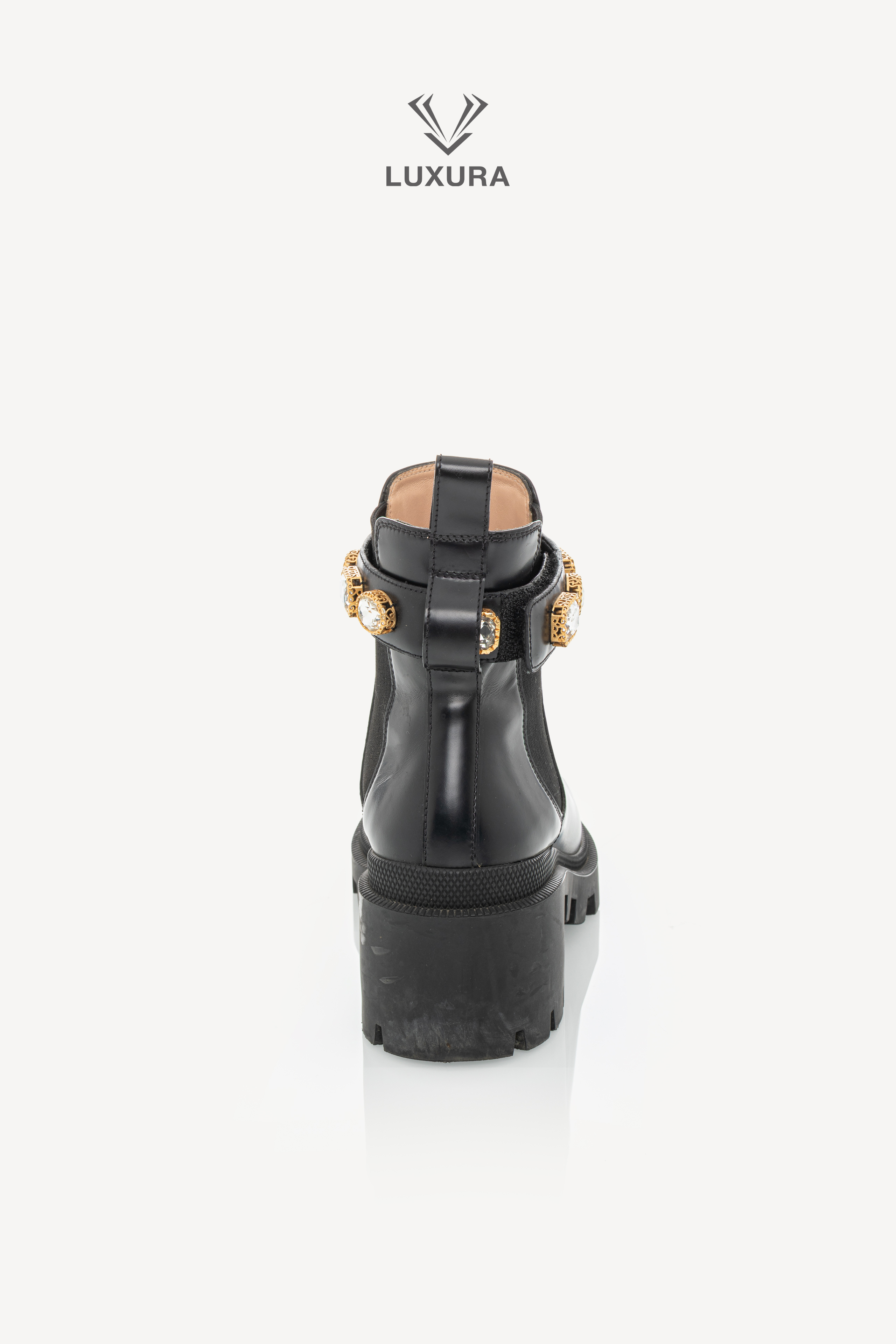 <span style="font-size: 10px;letter-spacing: .15em">BEST DEAL</span><br> <strong>GUCCI</strong><br> <div style="margin-top:10px;font-size:16px">Calfskin Crystal GG Trip Chelsea Ankle Boots Black 36</div><br> - Image 10
