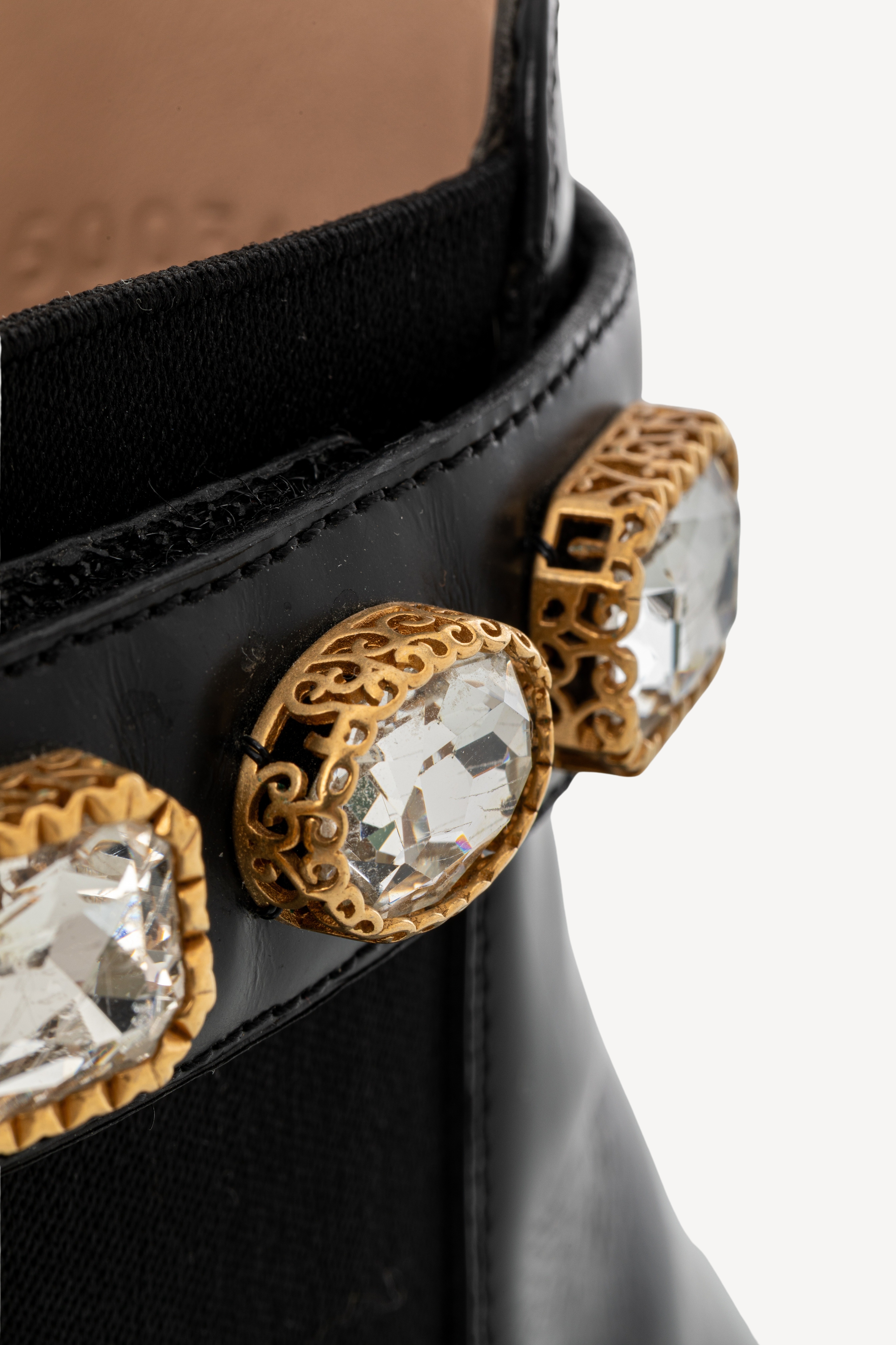 <span style="font-size: 10px;letter-spacing: .15em">BEST DEAL</span><br> <strong>GUCCI</strong><br> <div style="margin-top:10px;font-size:16px">Calfskin Crystal GG Trip Chelsea Ankle Boots Black 36</div><br> - Image 14
