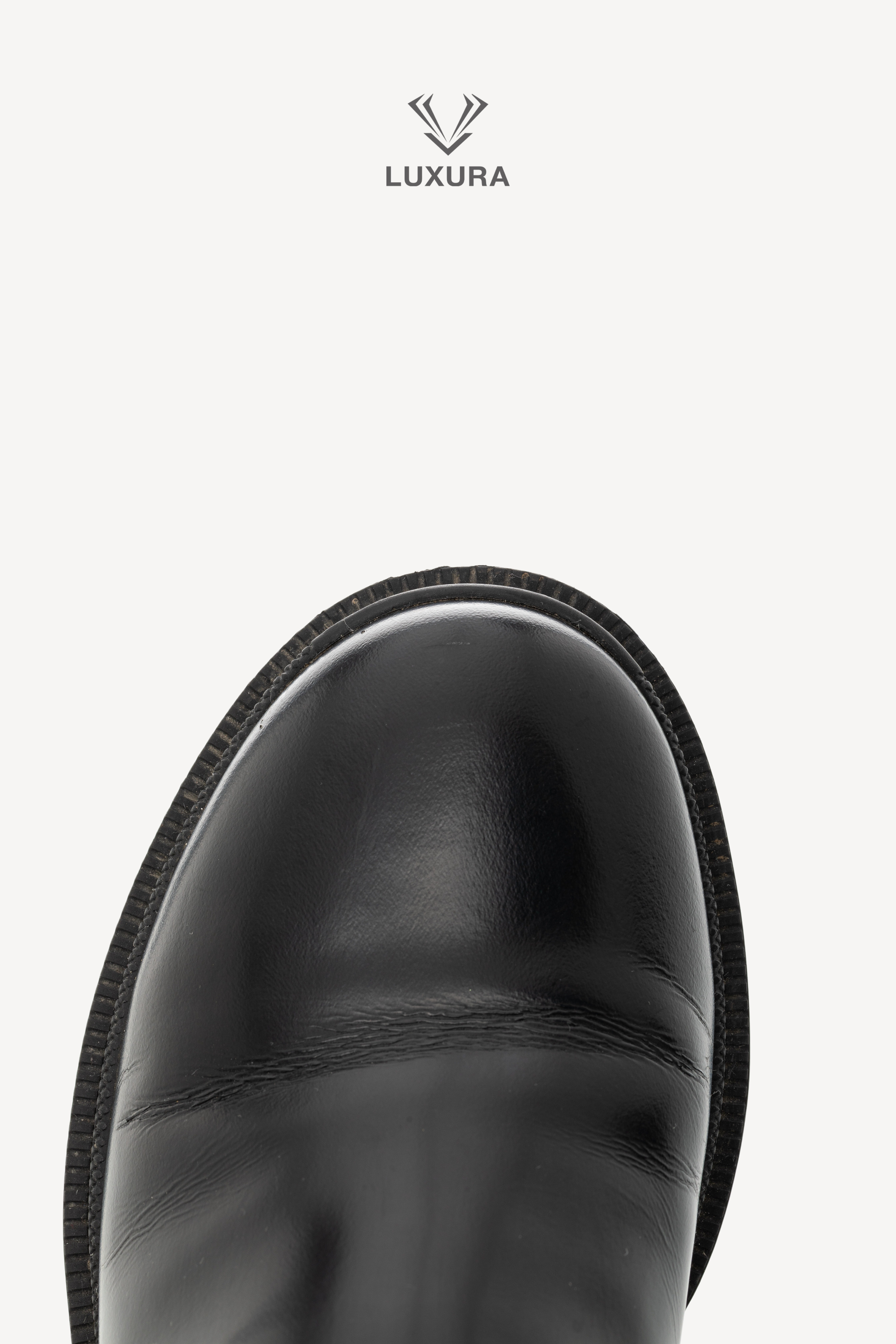 <span style="font-size: 10px;letter-spacing: .15em">BEST DEAL</span><br> <strong>GUCCI</strong><br> <div style="margin-top:10px;font-size:16px">Calfskin Crystal GG Trip Chelsea Ankle Boots Black 36</div><br> - Image 15