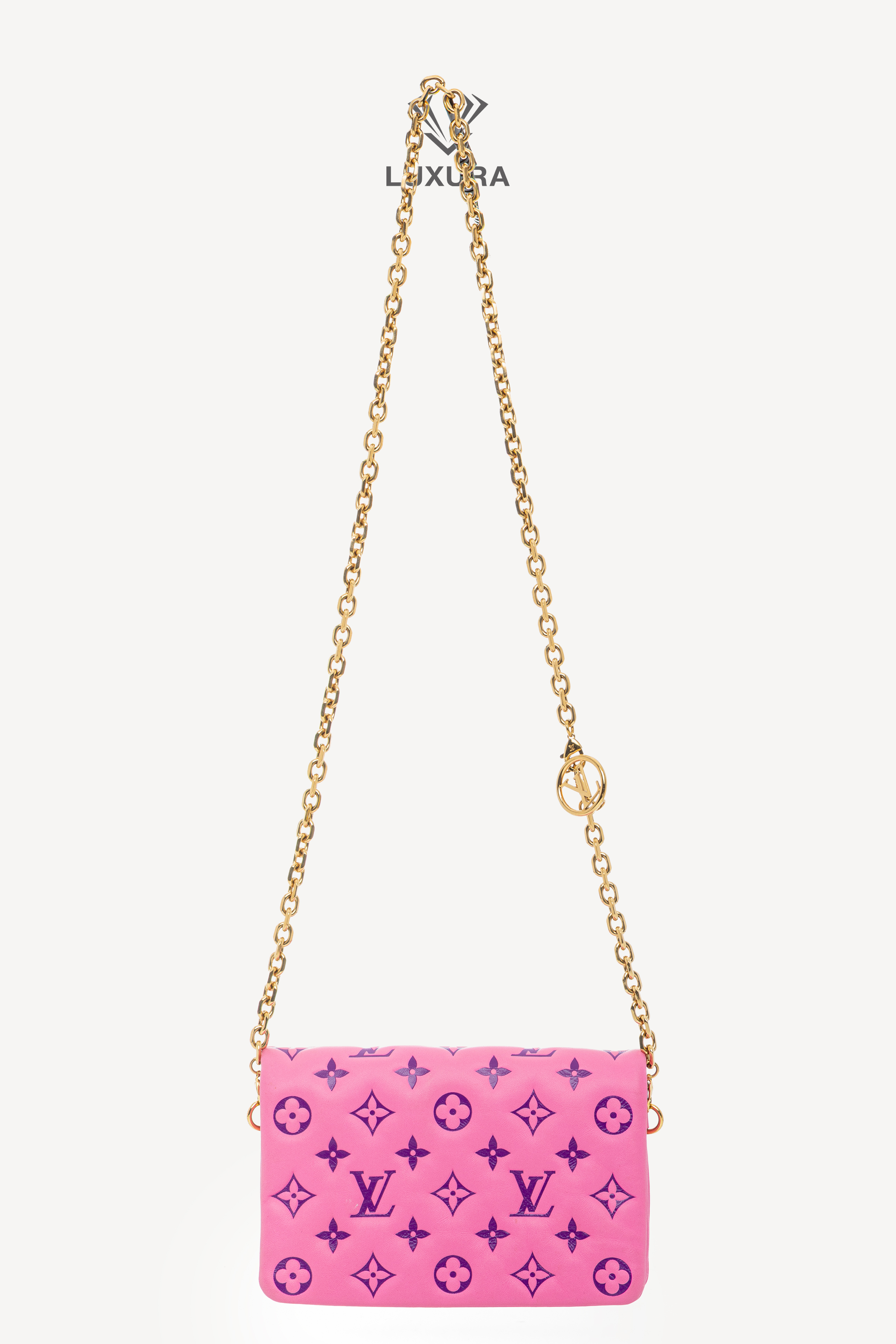 <span style="font-size: 10px;letter-spacing: .15em">HARD TO FIND</span><br>            <strong>LOUIS VUITTON</strong><br>            <div style="margin-top:10px;font-size:16px">Monogram Pochette Coussin Shoulder Bag Pink M80745</div><br> - Image 4