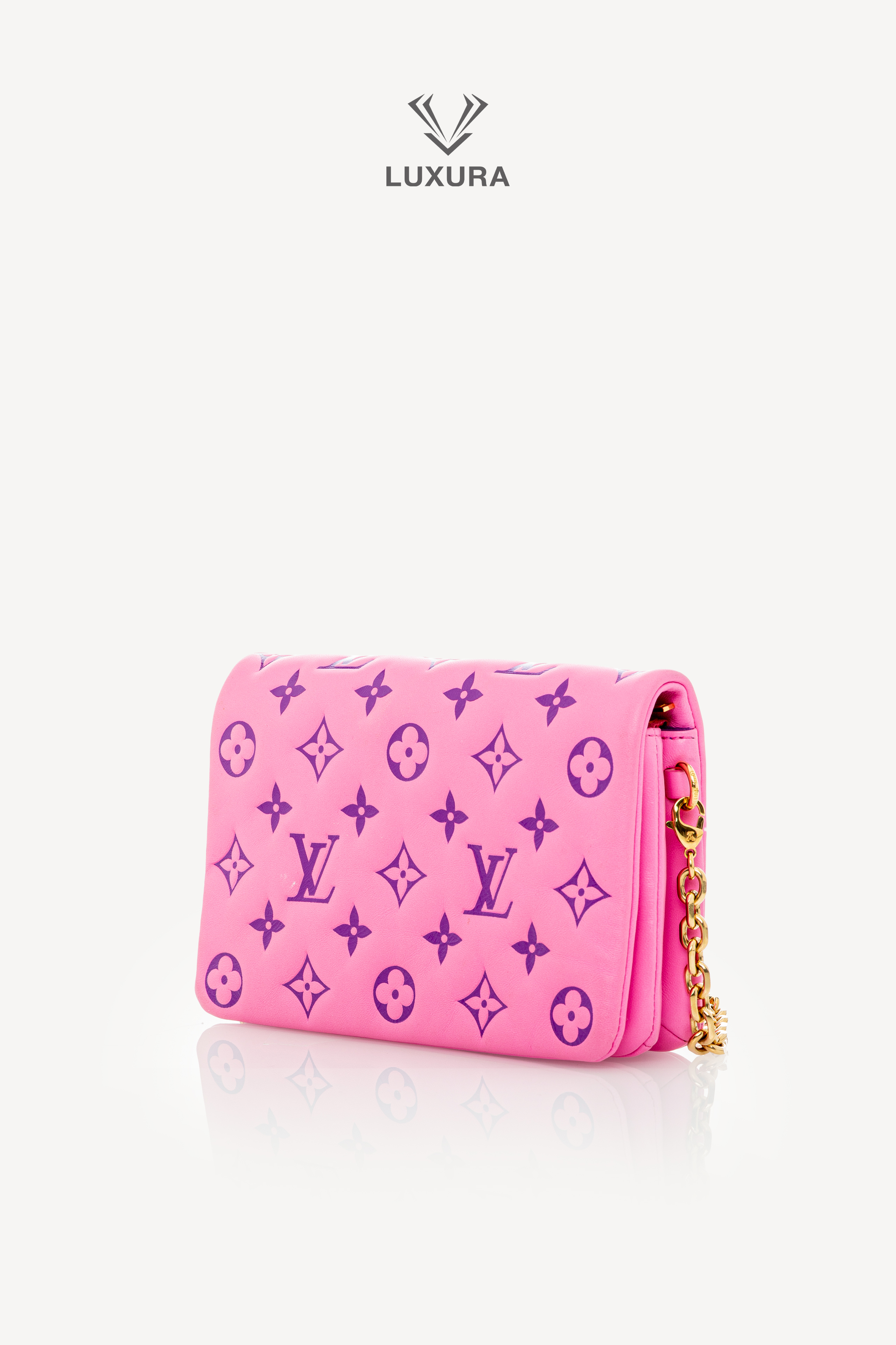<span style="font-size: 10px;letter-spacing: .15em">HARD TO FIND</span><br>            <strong>LOUIS VUITTON</strong><br>            <div style="margin-top:10px;font-size:16px">Monogram Pochette Coussin Shoulder Bag Pink M80745</div><br> - Image 6