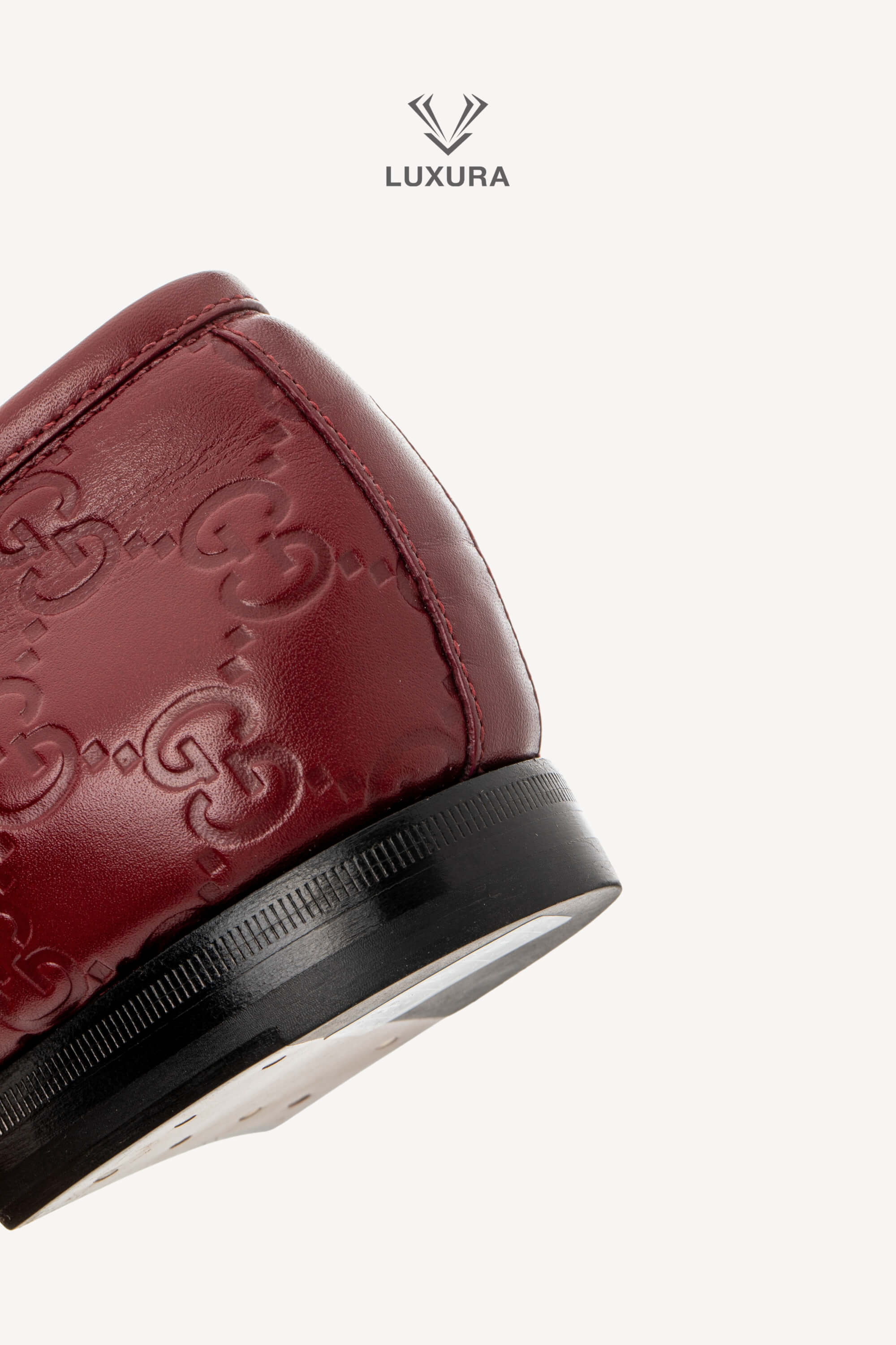 <span style="font-size: 10px;letter-spacing: .15em">BEST DEAL</span><br> <strong>GUCCI</strong><br> <div style="margin-top:10px;font-size:16px">Guccissima Jordaan Loafers Red 39</div><br> - Image 17