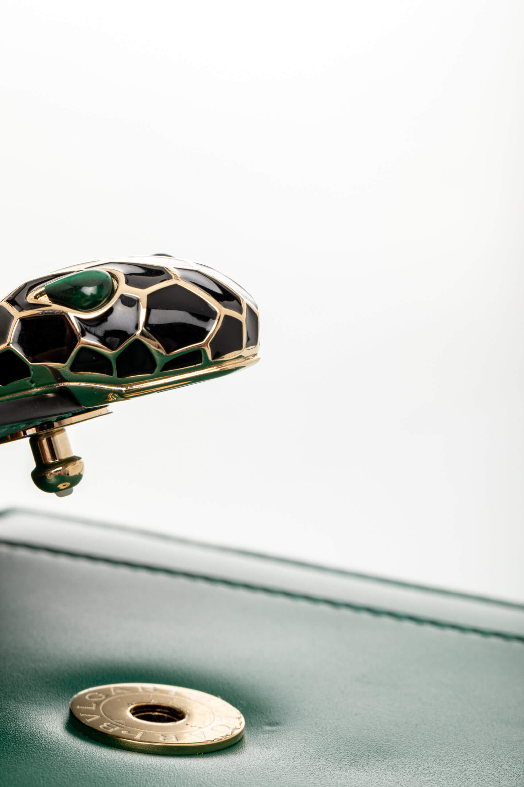 <span style="font-size: 10px;letter-spacing: .15em"></span><br> <strong>BVLGARI</strong><br> <div style="margin-top:10px;font-size:16px">Calfskin Serpenti Forever Top Handle Bag Emerald Green</div><br> - Image 12