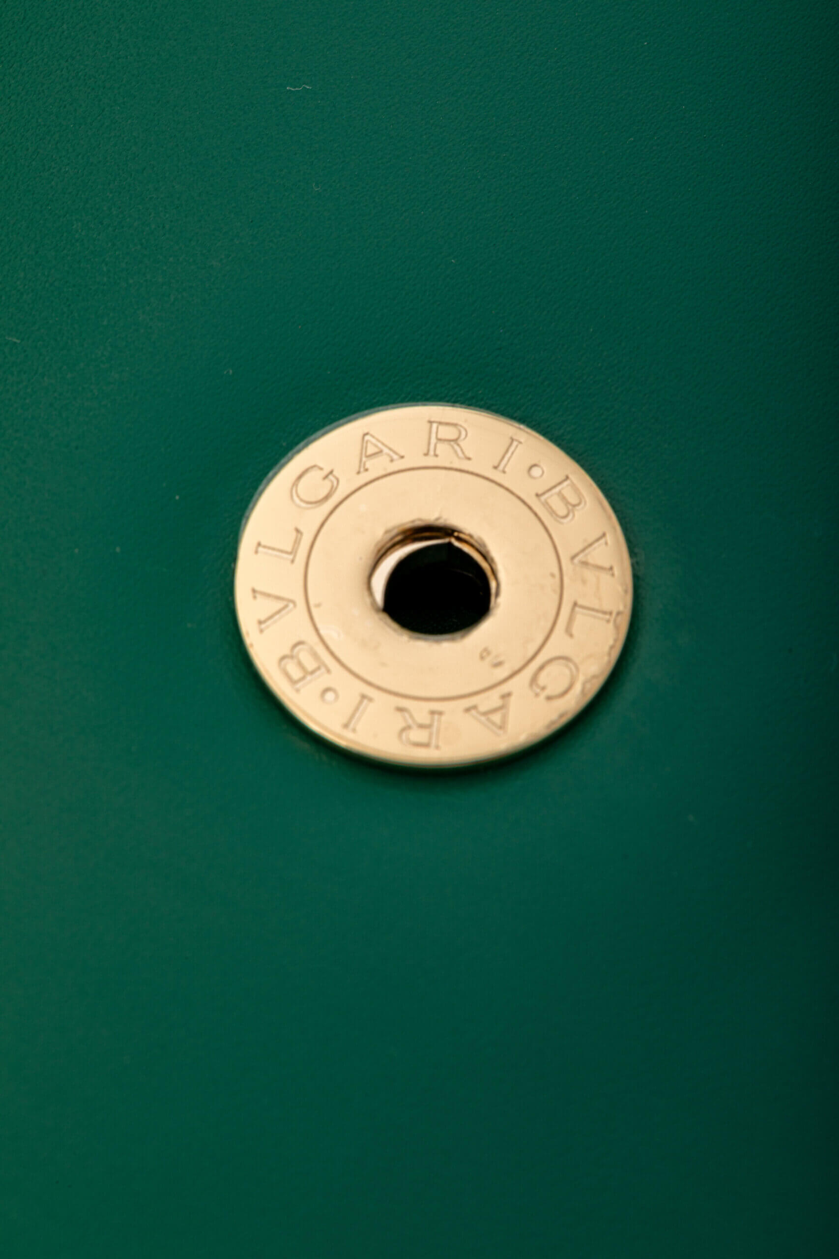 <span style="font-size: 10px;letter-spacing: .15em"></span><br> <strong>BVLGARI</strong><br> <div style="margin-top:10px;font-size:16px">Calfskin Serpenti Forever Top Handle Bag Emerald Green</div><br> - Image 22