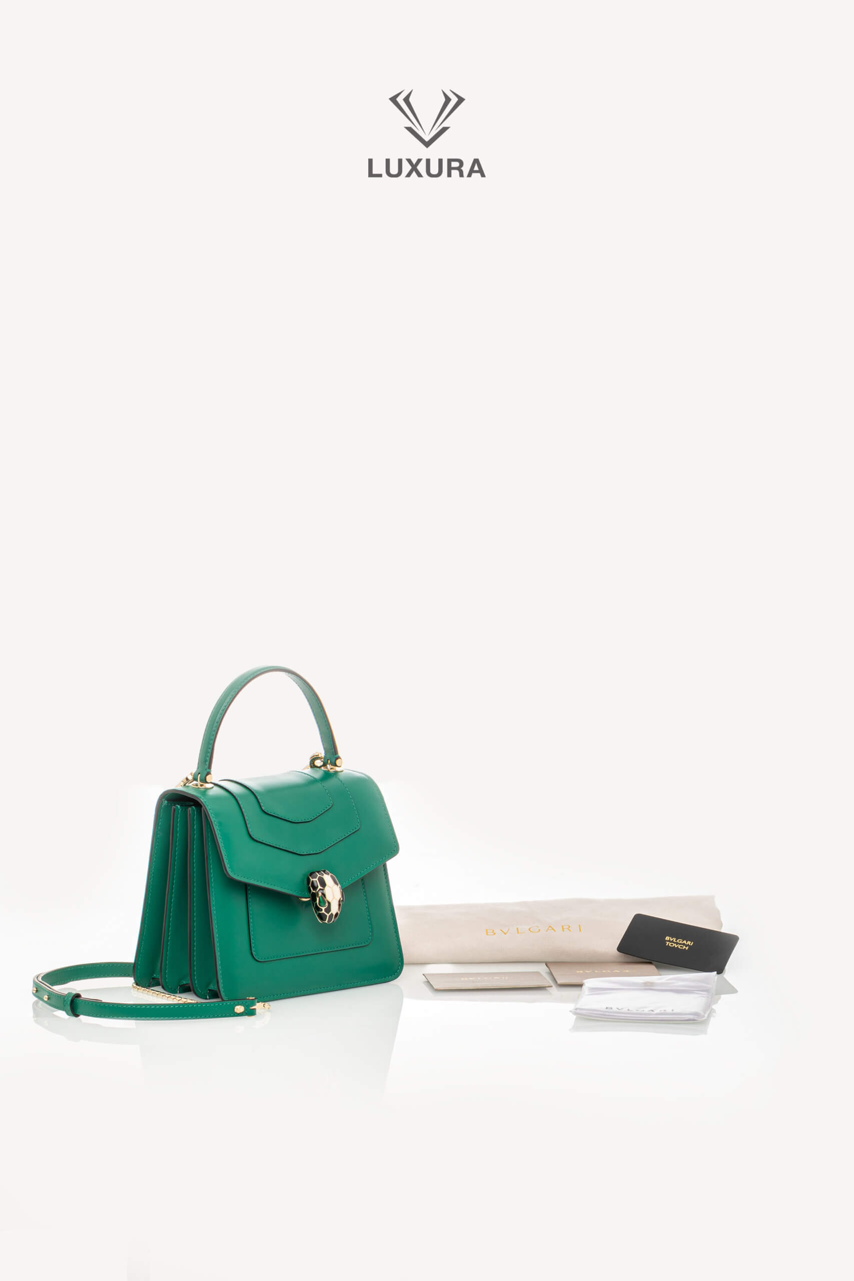 <span style="font-size: 10px;letter-spacing: .15em"></span><br> <strong>BVLGARI</strong><br> <div style="margin-top:10px;font-size:16px">Calfskin Serpenti Forever Top Handle Bag Emerald Green</div><br> - Image 2