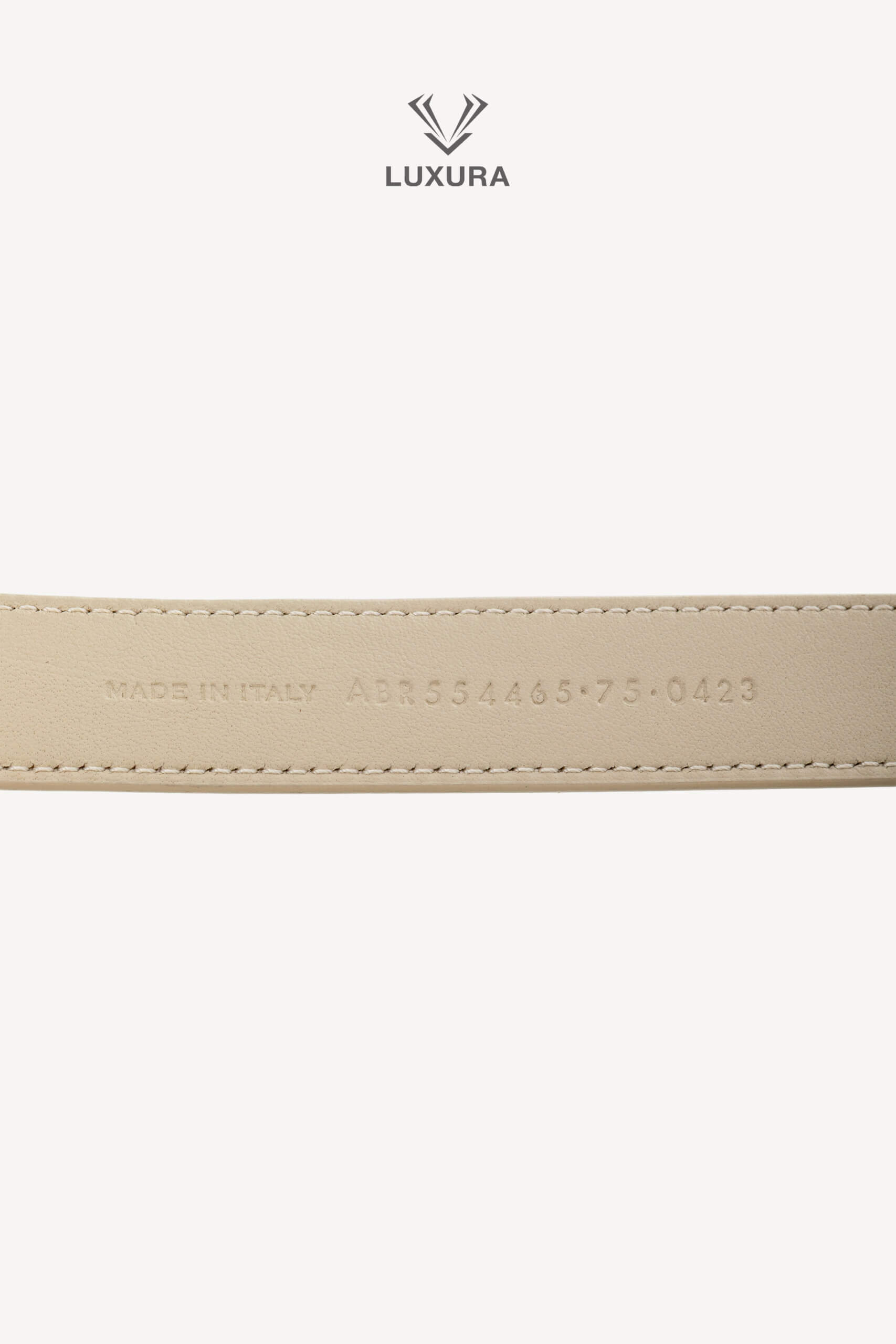 <span style="font-size: 10px;letter-spacing: .15em">BEST DEAL</span><br>            <strong>SAINT LAURENT</strong><br>            <div style="margin-top:10px;font-size:16px">Cassandre Thin `Belt in Smooth Leather Crema Soft 75</div><br> - Image 13