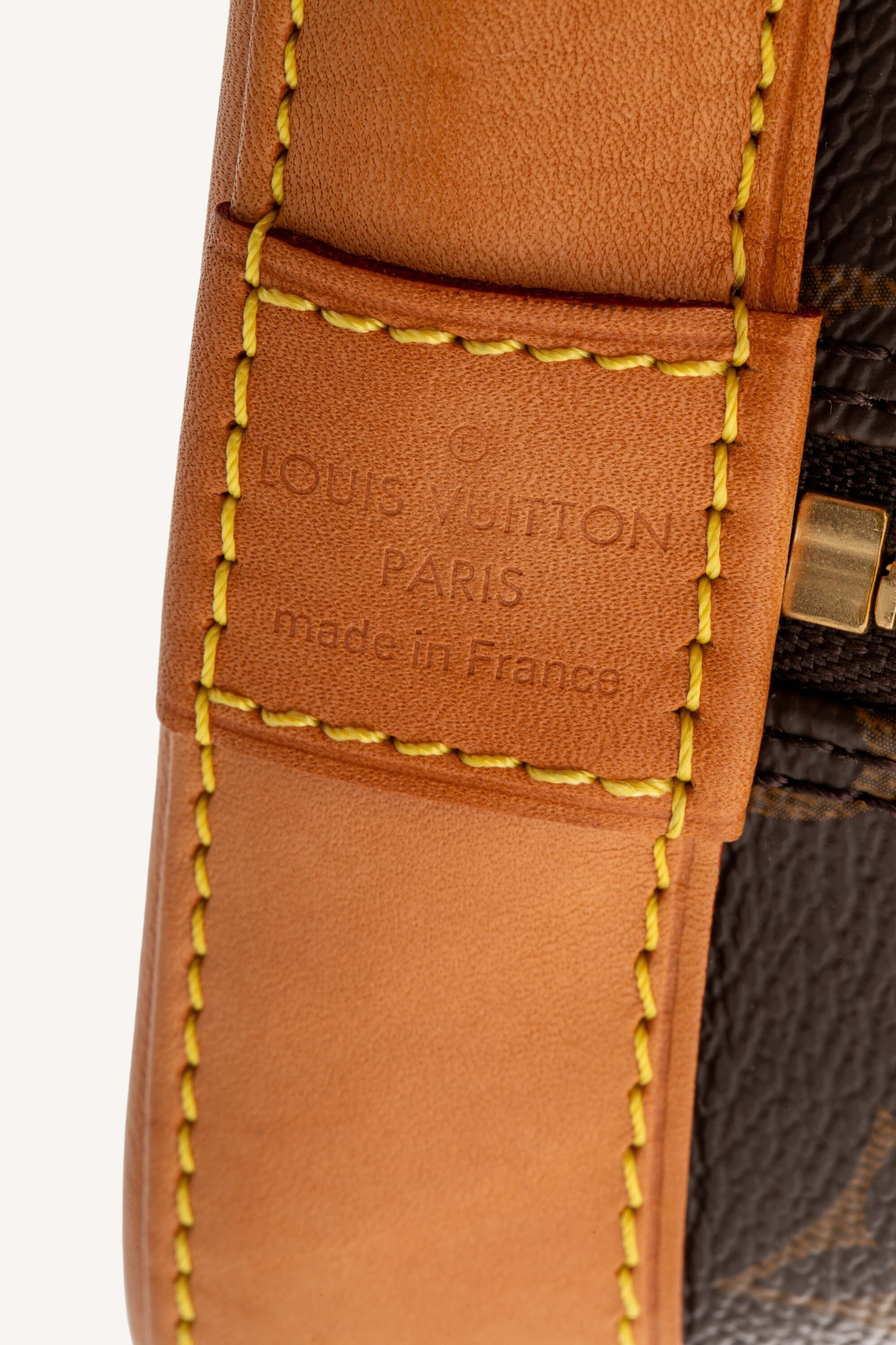 <span style="font-size: 10px;letter-spacing: .15em">BEST DEAL</span><br> <strong>LOUIS VUITTON</strong><br> <div style="margin-top:10px;font-size:16px">Alma PM Monogram Canvas Bag M53151</div><br> - Image 16
