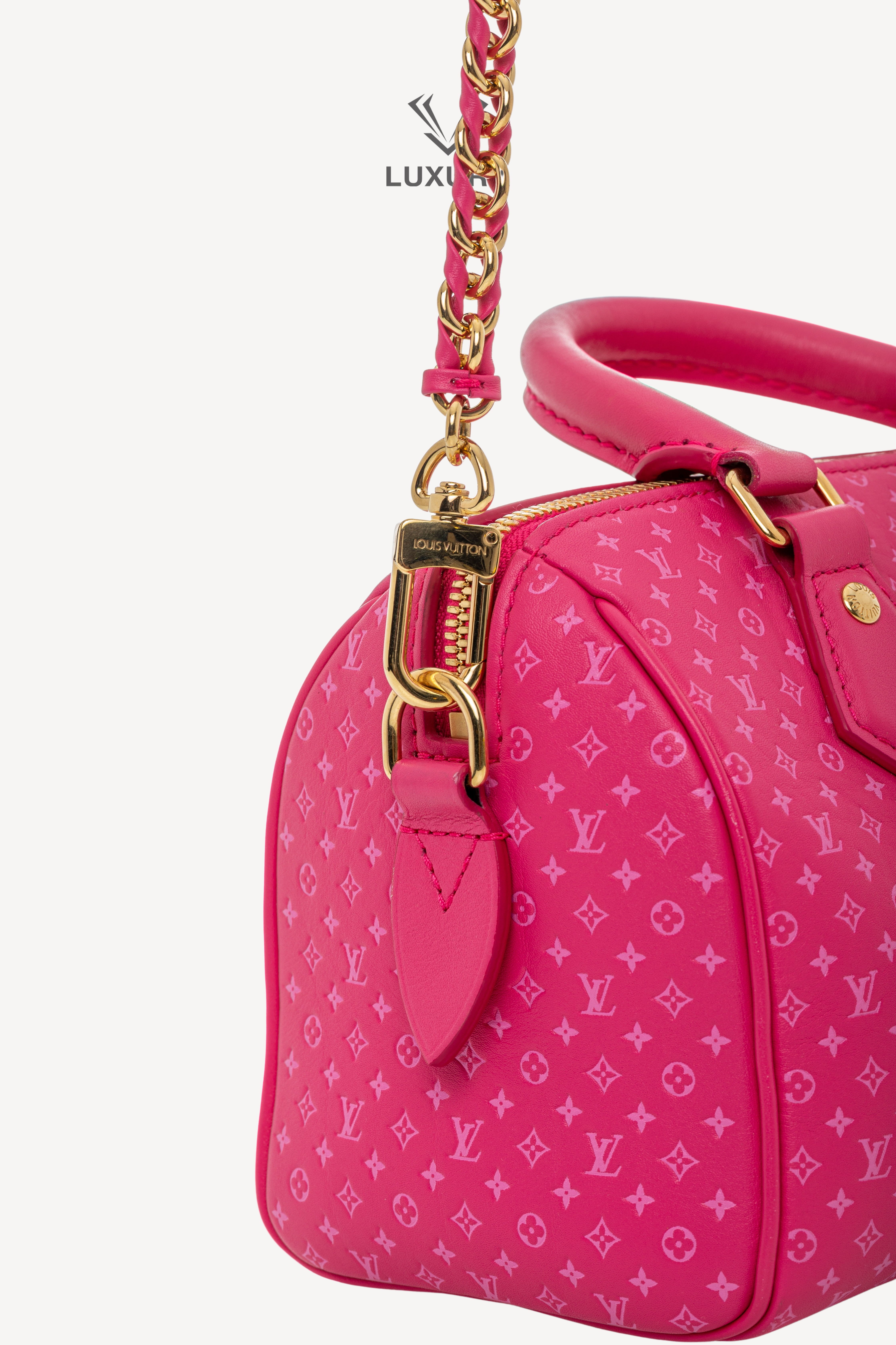 <span style="font-size: 10px;letter-spacing: .15em">HARD TO FIND</span><br>            <strong>LOUIS VUITTON</strong><br>            <div style="margin-top:10px;font-size:16px">Calfskin Nanogram Embossed Speedy Bandouliere 20 Rose</div><br> - Image 9