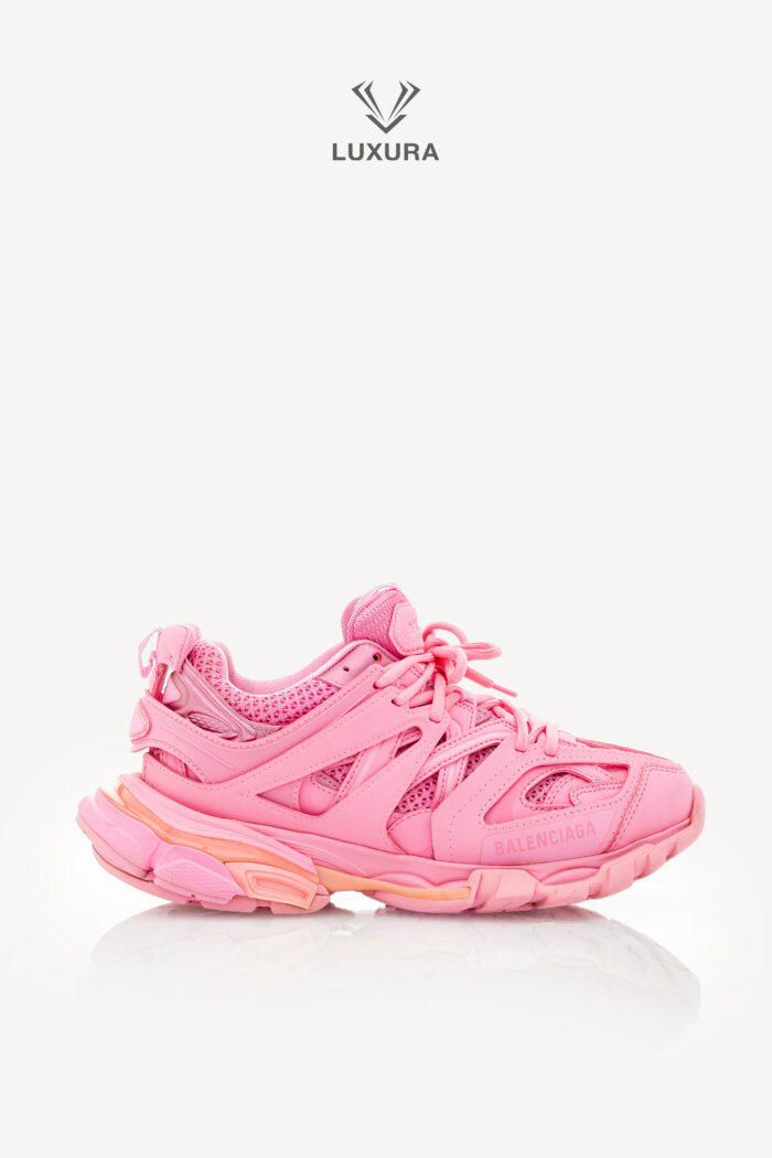 <span style="font-size: 10px;letter-spacing: .15em">BEST DEAL</span><br>            <strong>BALENCIAGA</strong><br>            <div style="margin-top:10px;font-size:16px">Mesh Nylon Track Sneaker Pink 38</div><br>