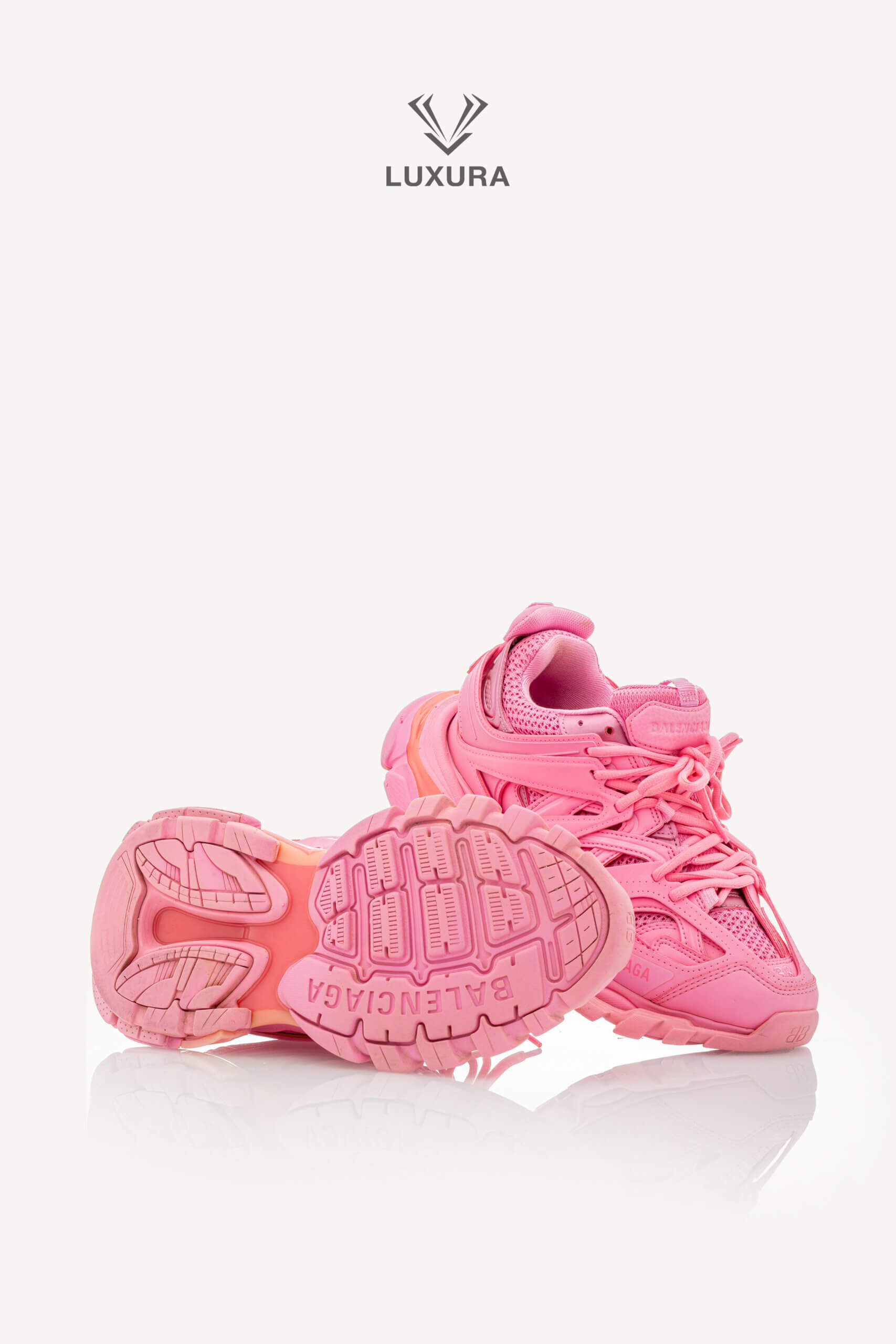 <span style="font-size: 10px;letter-spacing: .15em">BEST DEAL</span><br> <strong>BALENCIAGA</strong><br> <div style="margin-top:10px;font-size:16px">Mesh Nylon Track Sneaker Pink 38</div><br> - Image 26