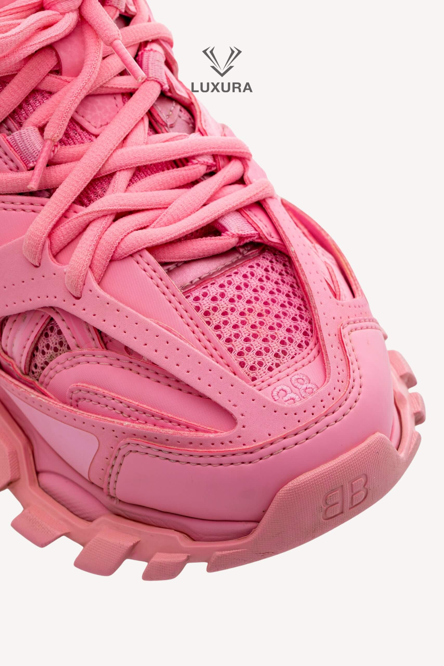 <span style="font-size: 10px;letter-spacing: .15em">BEST DEAL</span><br> <strong>BALENCIAGA</strong><br> <div style="margin-top:10px;font-size:16px">Mesh Nylon Track Sneaker Pink 38</div><br> - Image 14