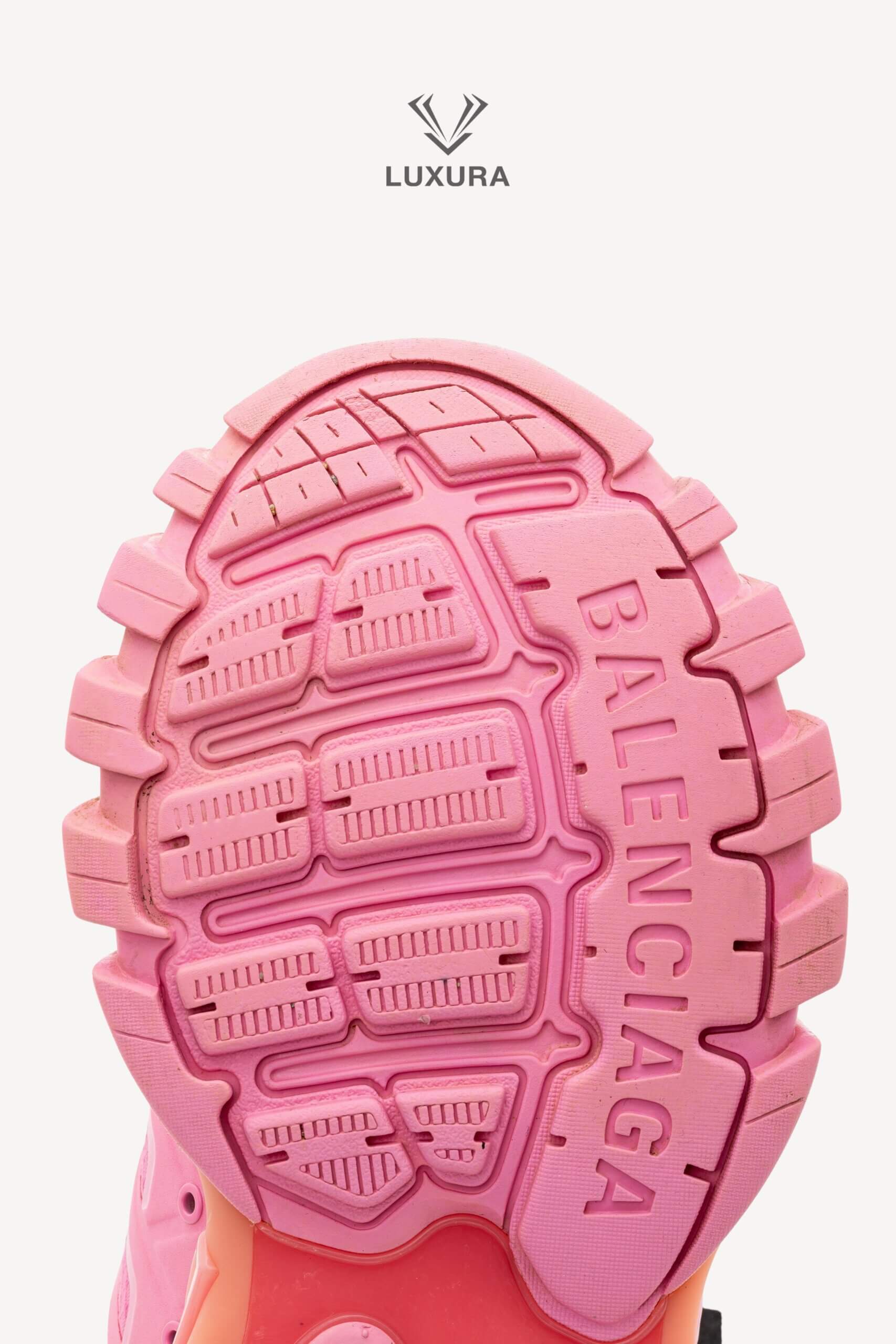 <span style="font-size: 10px;letter-spacing: .15em">BEST DEAL</span><br> <strong>BALENCIAGA</strong><br> <div style="margin-top:10px;font-size:16px">Mesh Nylon Track Sneaker Pink 38</div><br> - Image 23