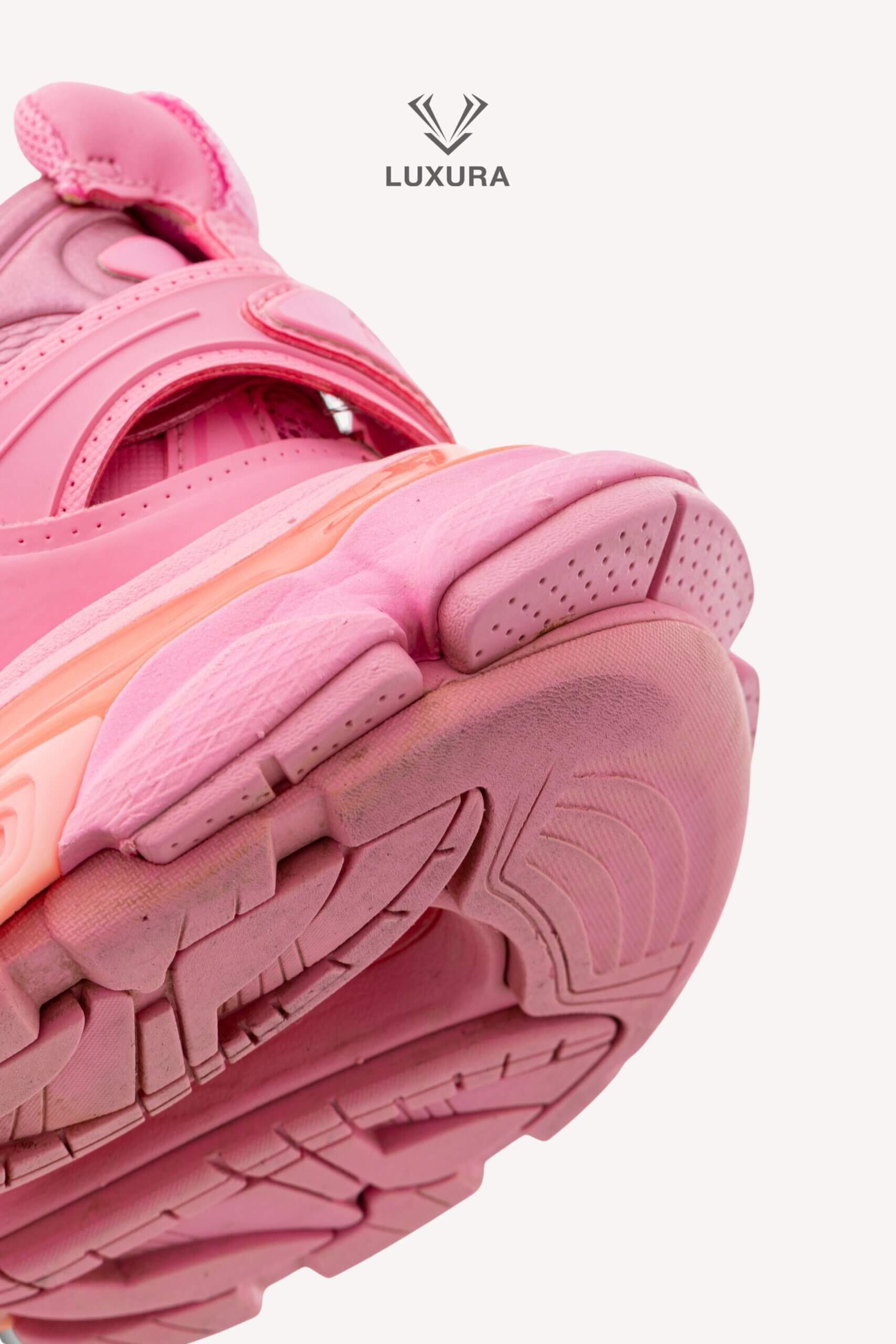 <span style="font-size: 10px;letter-spacing: .15em">BEST DEAL</span><br> <strong>BALENCIAGA</strong><br> <div style="margin-top:10px;font-size:16px">Mesh Nylon Track Sneaker Pink 38</div><br> - Image 25