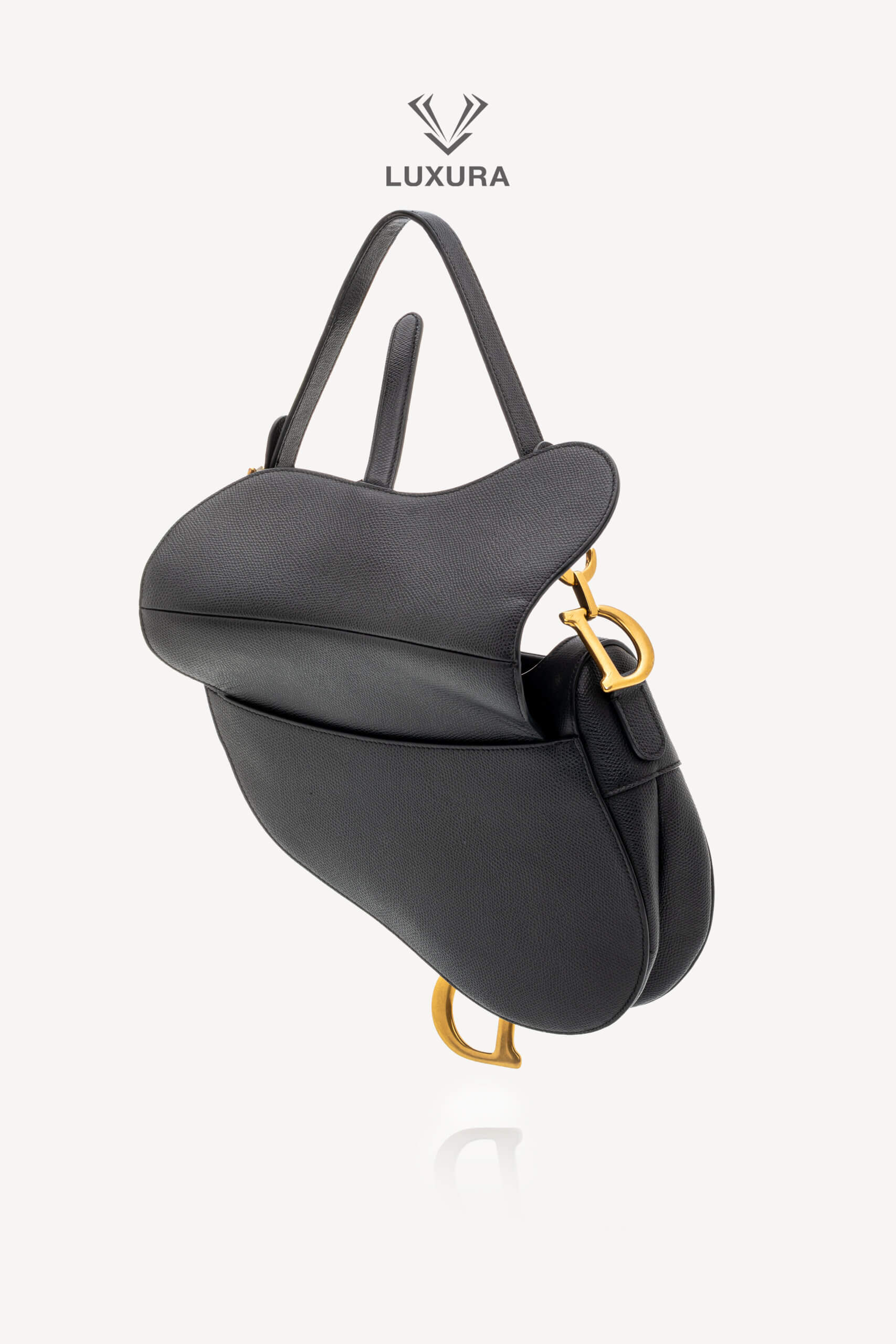<span style="font-size: 10px;letter-spacing: .15em">BEST DEAL</span><br>            <strong>CHRISTIAN DIOR</strong><br>            <div style="margin-top:10px;font-size:16px">Grained Calfskin Saddle Bag Black</div><br> - Image 10