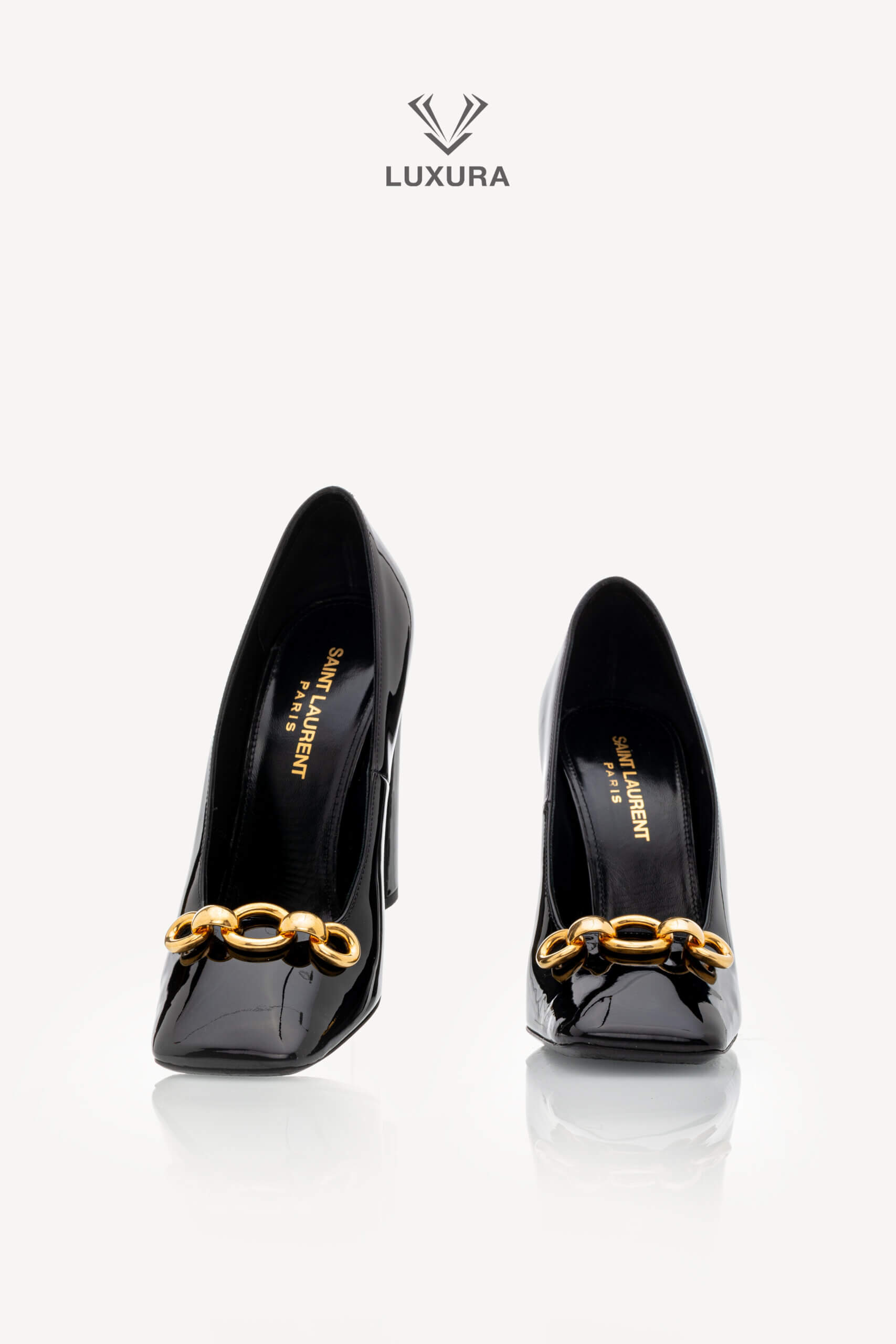 <span style="font-size: 10px;letter-spacing: .15em">NEW COLLECTION</span><br> <strong>SAINT LAURENT</strong><br> <div style="margin-top:10px;font-size:16px">Patent Silvana Pumps Black 37</div><br> - Image 7