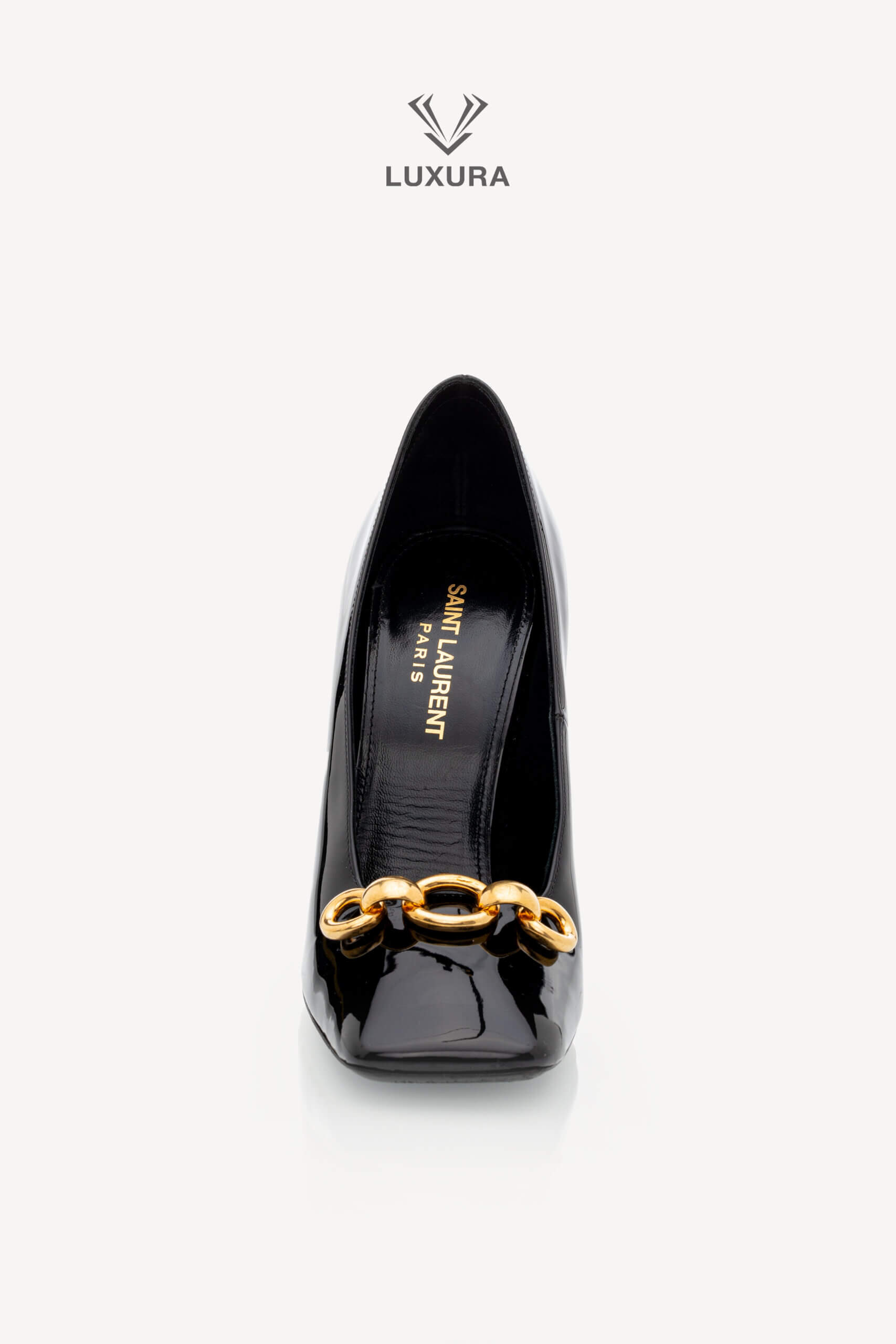 <span style="font-size: 10px;letter-spacing: .15em">NEW COLLECTION</span><br> <strong>SAINT LAURENT</strong><br> <div style="margin-top:10px;font-size:16px">Patent Silvana Pumps Black 37</div><br> - Image 9
