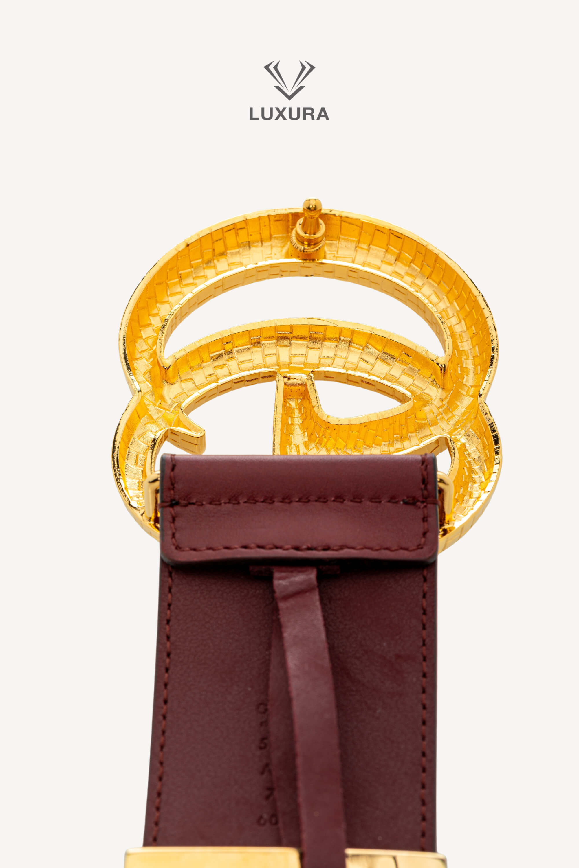 <span style="font-size: 10px;letter-spacing: .15em">HARD TO FIND</span><br> <strong>GUCCI</strong><br> <div style="margin-top:10px;font-size:16px">GG Marmont Wide Waist Buckle Belt 50 mm Leather Burgundy 75</div><br> - Image 14