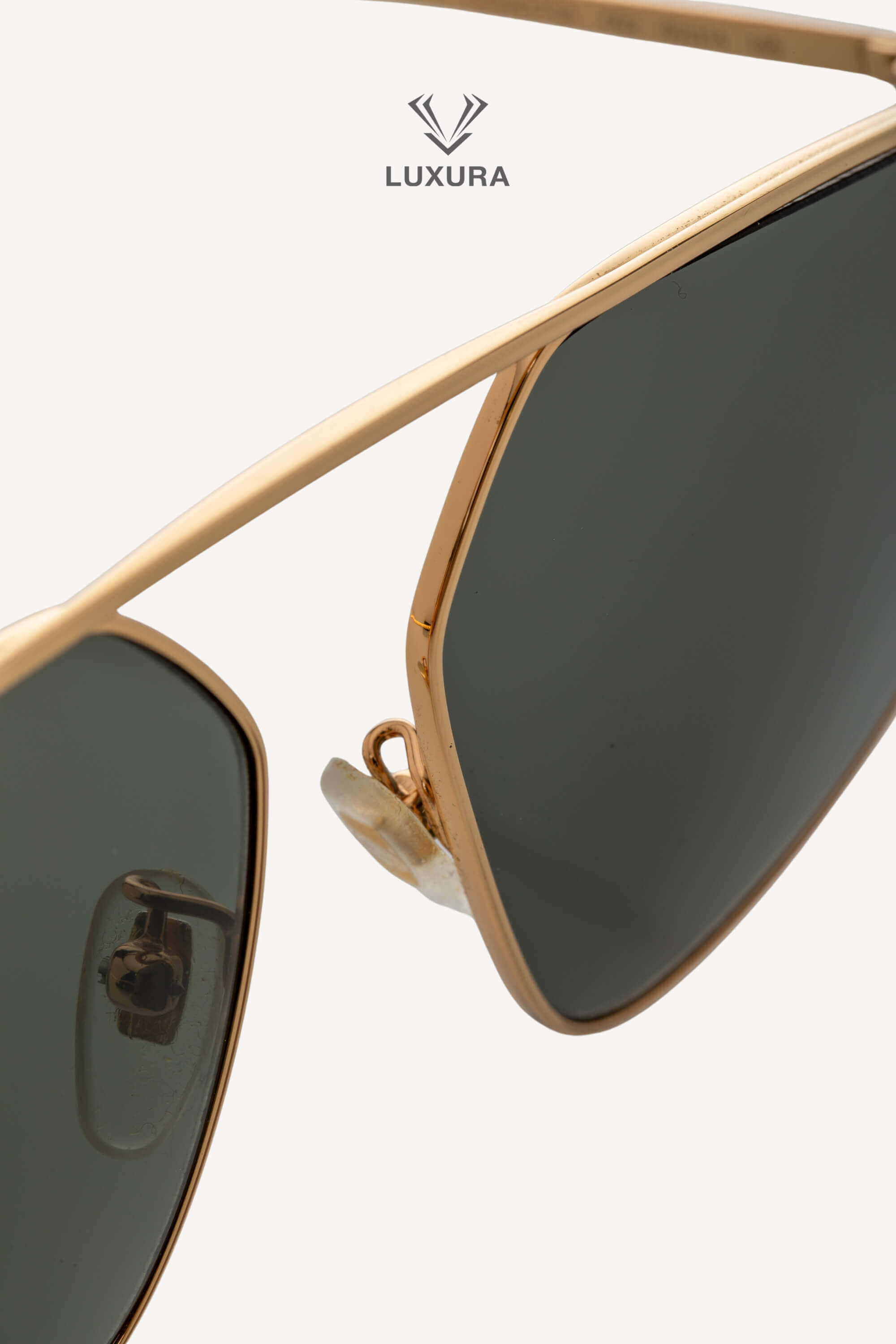 <span style="font-size: 10px;letter-spacing: .15em">BEST DEAL</span><br> <strong>GUCCI</strong><br> <div style="margin-top:10px;font-size:16px">Square Sunglasses With Optimal Fit-Gold Metal Frame GG0437SA 002</div><br> - Image 7