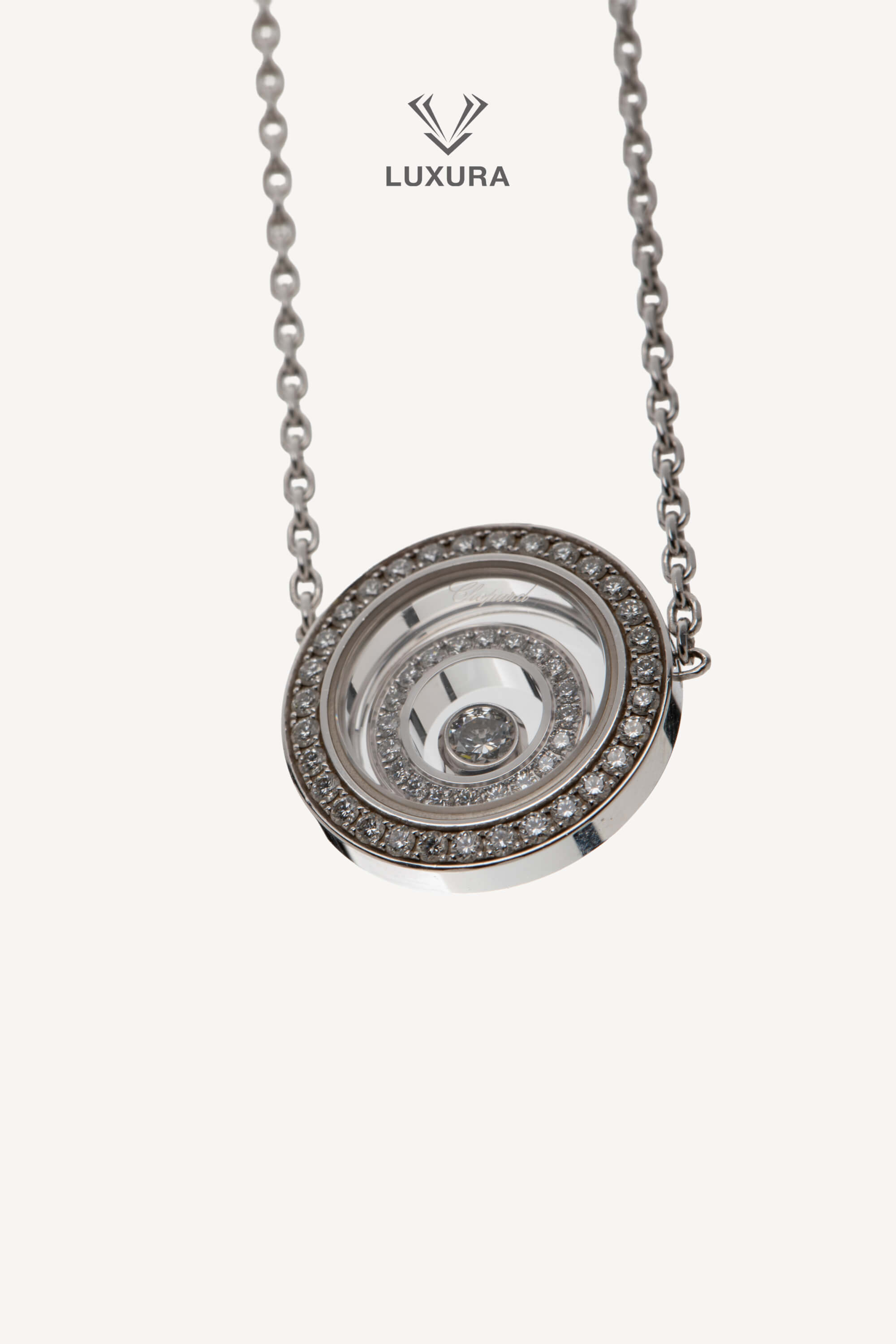 <span style="font-size: 10px; color: rgb(101, 101, 101);letter-spacing: .15em;">BEST DEAL</span><br><strong> CHOPARD </strong><br><div style="margin-top:10px; font-size:16px;">Happy Spirit Diamond Necklaces Pendants Ethical White Gold Diamonds </div><br> - Image 14