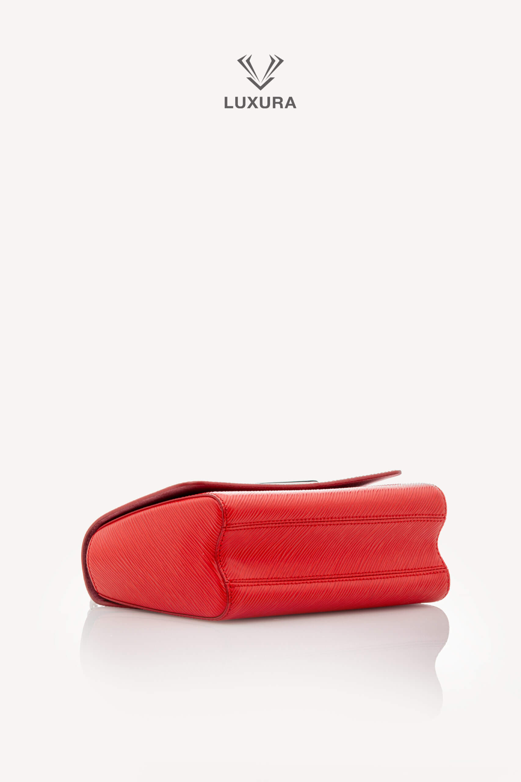 <span style="font-size: 10px;letter-spacing: .15em">HARD TO FIND</span><br>            <strong>LOUIS VUITTON</strong><br>            <div style="margin-top:10px;font-size:16px">Epi Twist Shoulder Bag MM Coquelicot Red M50523</div><br> - Image 21