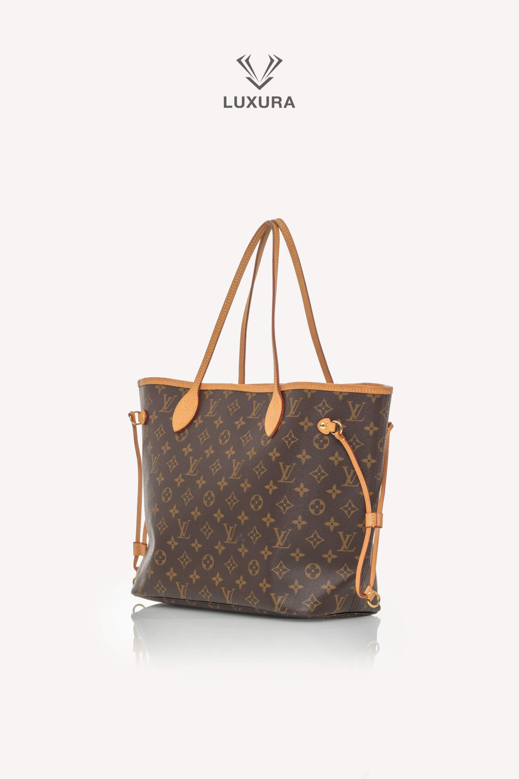 <span style="font-size: 10px;letter-spacing: .15em">BEST DEAL</span><br>            <strong>LOUIS VUITTON</strong><br>            <div style="margin-top:10px;font-size:16px">Neverfull MM Cherry Red Monogram Canvas</div><br> - Image 6