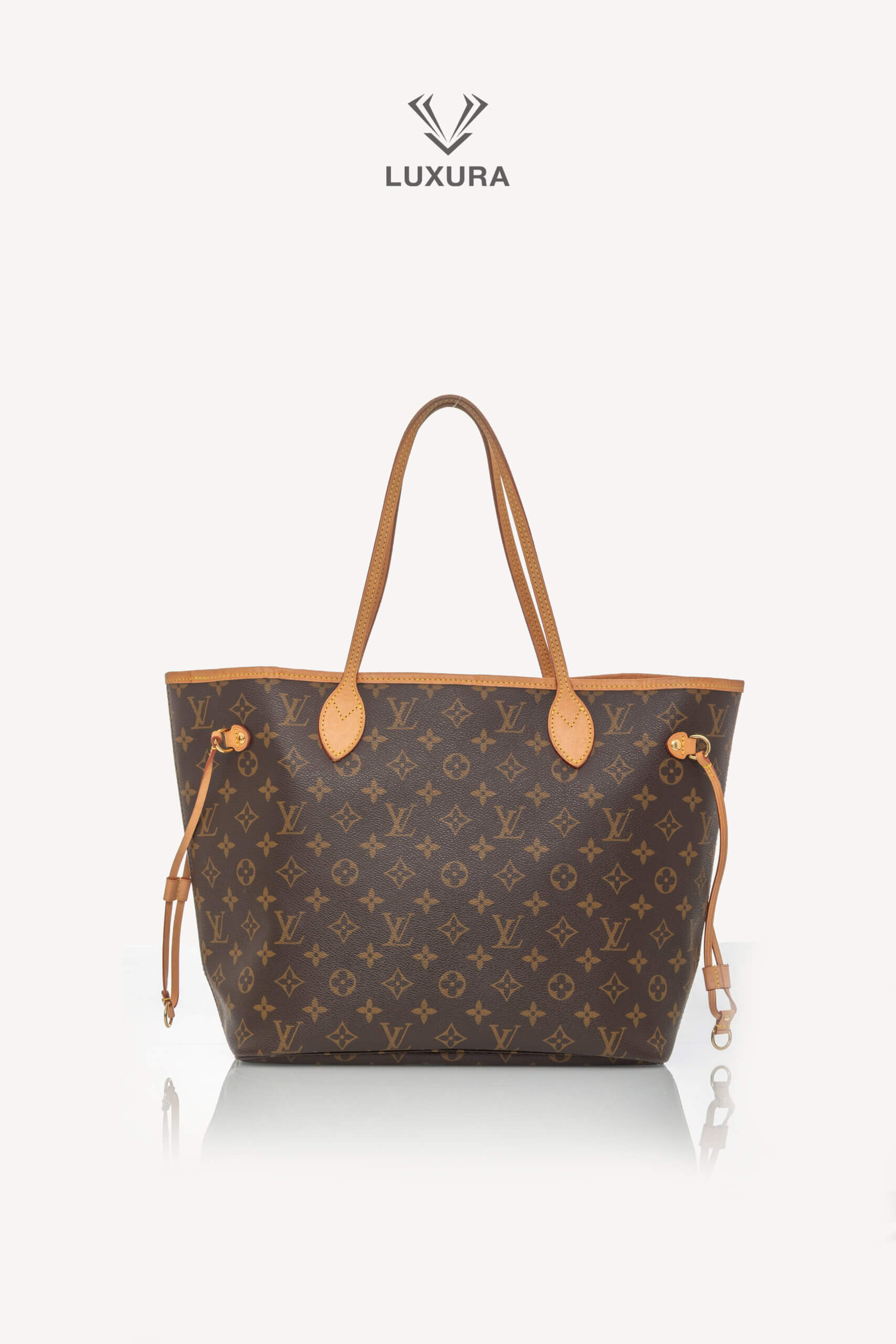 <span style="font-size: 10px;letter-spacing: .15em">BEST DEAL</span><br>            <strong>LOUIS VUITTON</strong><br>            <div style="margin-top:10px;font-size:16px">Neverfull MM Cherry Red Monogram Canvas</div><br> - Image 4