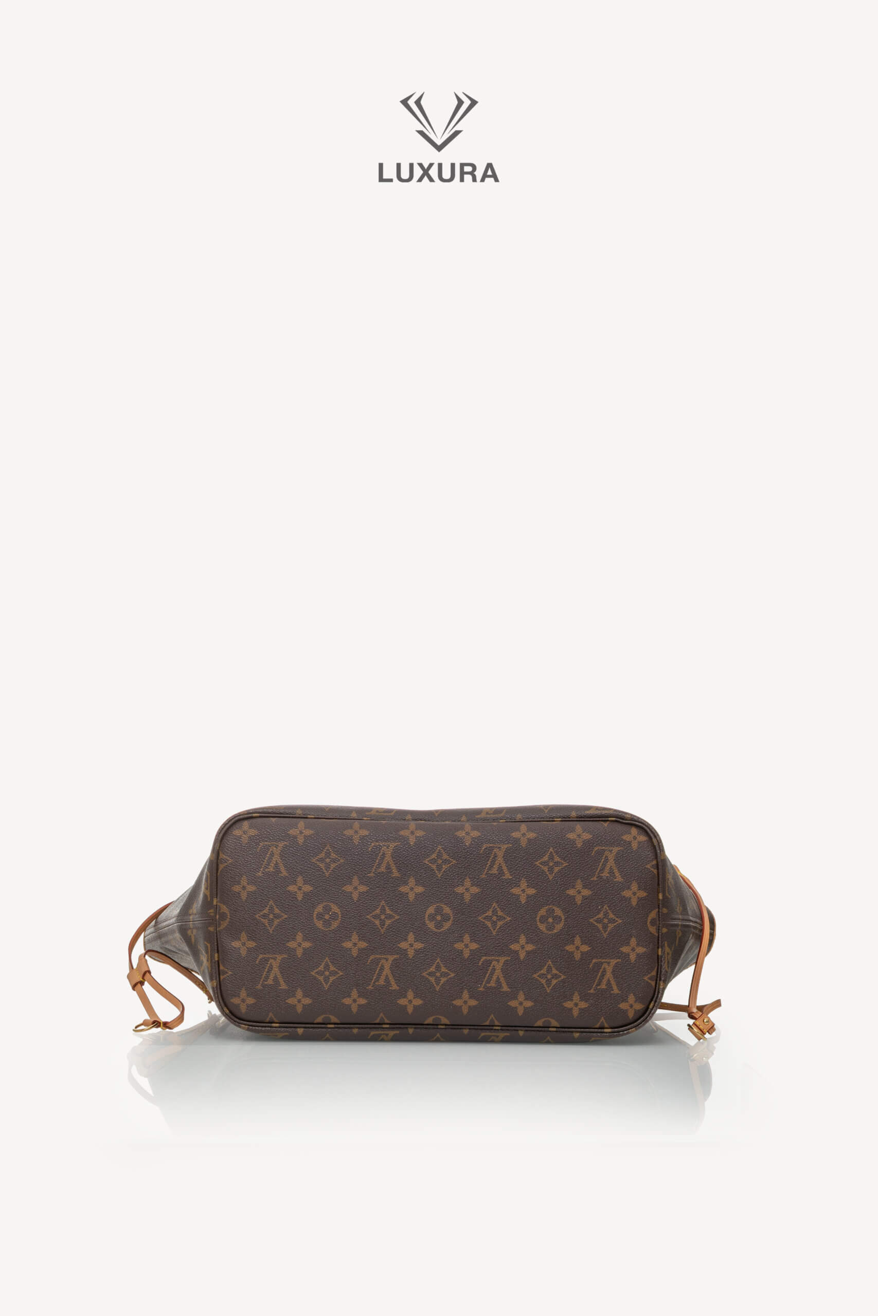 <span style="font-size: 10px;letter-spacing: .15em">BEST DEAL</span><br>            <strong>LOUIS VUITTON</strong><br>            <div style="margin-top:10px;font-size:16px">Neverfull MM Cherry Red Monogram Canvas</div><br> - Image 18