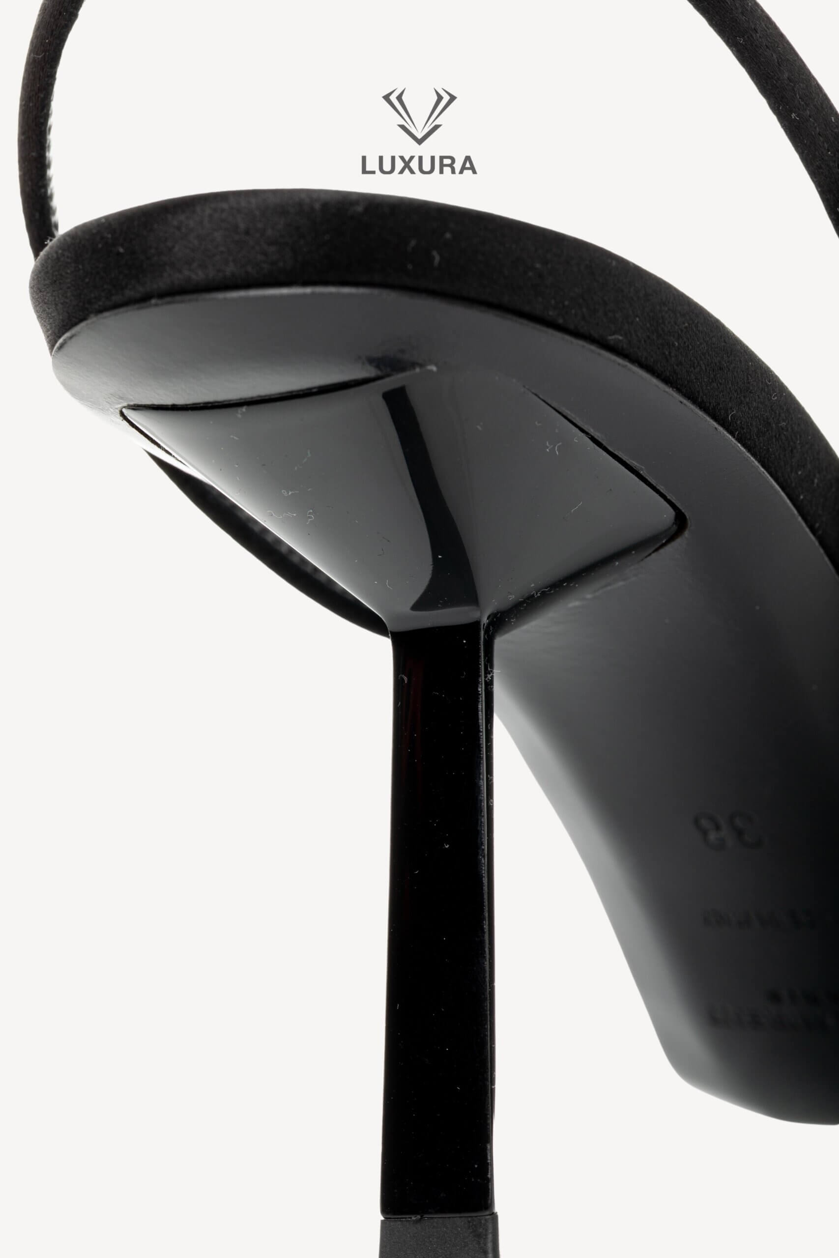 <span style="font-size: 10px;letter-spacing: .15em">BEST DEAL</span><br> <strong>SAINT LAURENT</strong><br> <div style="margin-top:10px;font-size:16px">Rendez-Vous Satin Slingback Sandals 38 Black</div><br> - Image 15