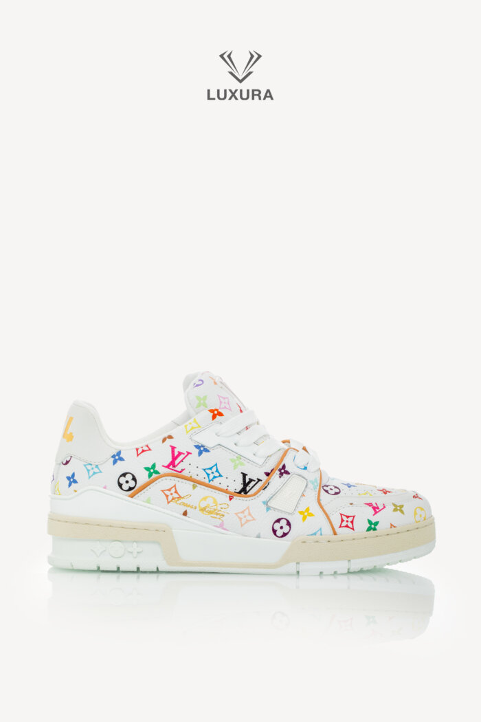 <span style="font-size: 10px;letter-spacing: .15em">HARD TO FIND</span><br>            <strong>LOUIS VUITTON</strong><br>            <div style="margin-top:10px;font-size:16px">X TM Calfskin Monogram Multicolor Trainer 38.5 1AJQC3</div><br>