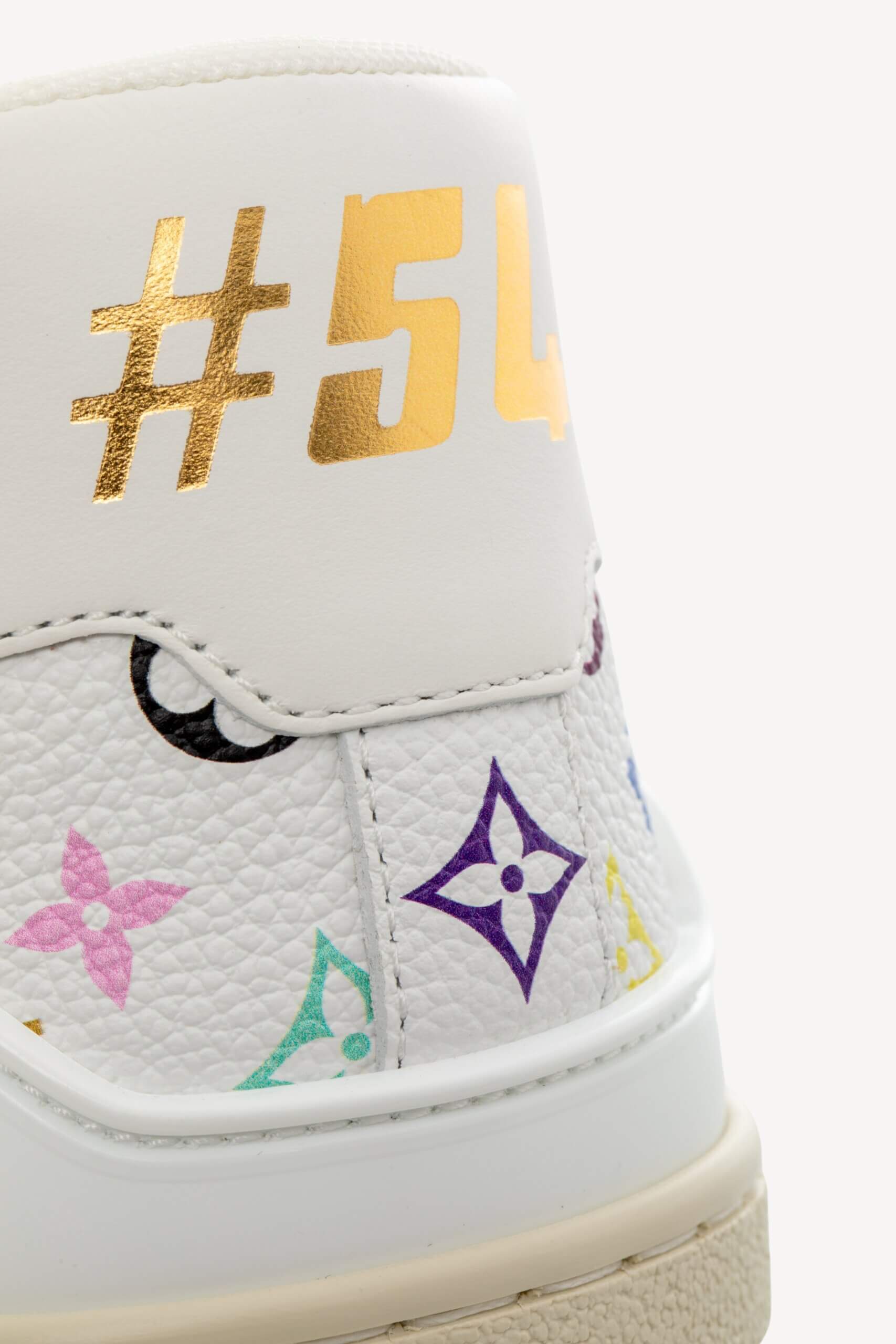 <span style="font-size: 10px;letter-spacing: .15em">HARD TO FIND</span><br>            <strong>LOUIS VUITTON</strong><br>            <div style="margin-top:10px;font-size:16px">X TM Calfskin Monogram Multicolor Trainer 38.5 1AJQC3</div><br> - Image 17