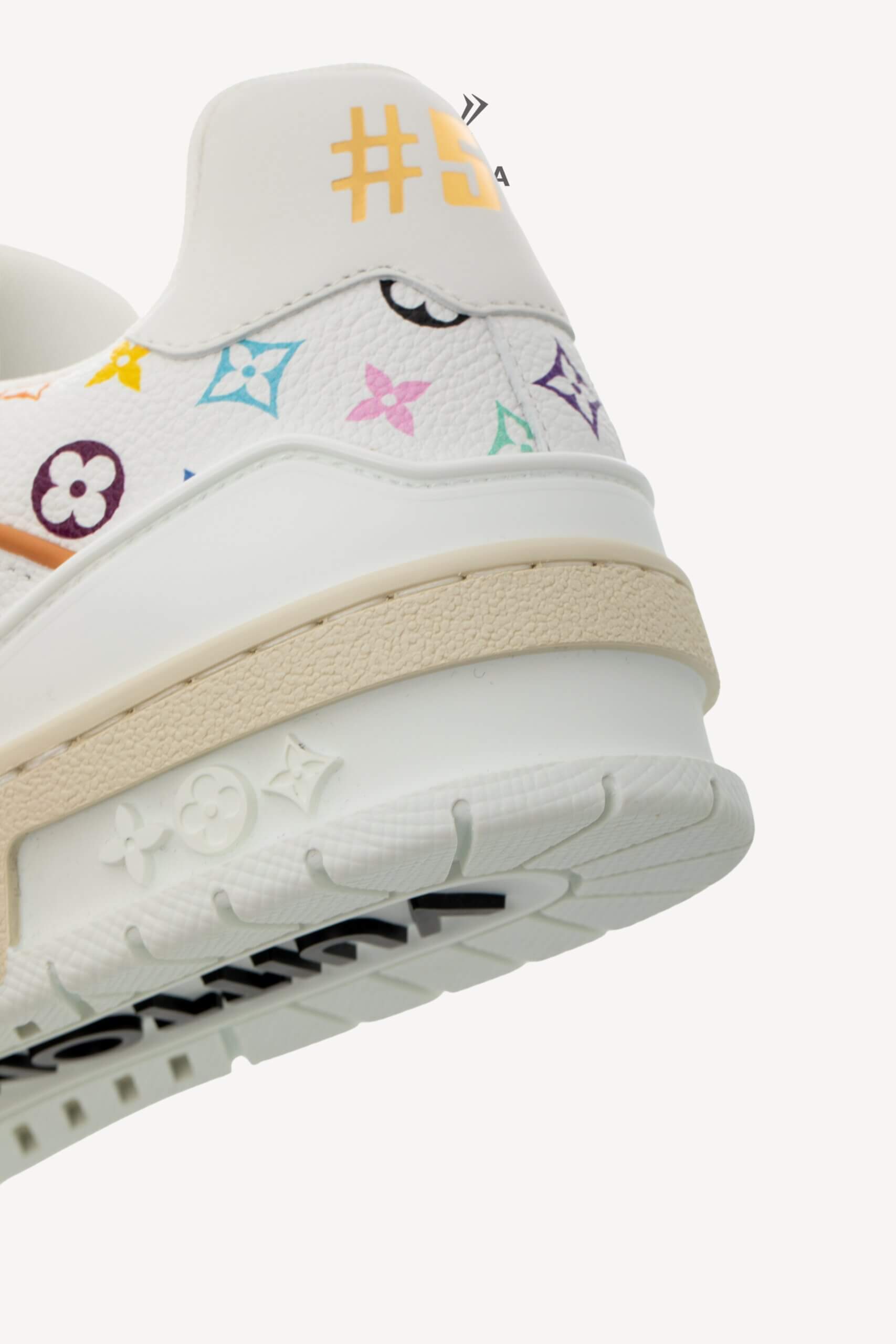 <span style="font-size: 10px;letter-spacing: .15em">HARD TO FIND</span><br>            <strong>LOUIS VUITTON</strong><br>            <div style="margin-top:10px;font-size:16px">X TM Calfskin Monogram Multicolor Trainer 38.5 1AJQC3</div><br> - Image 15