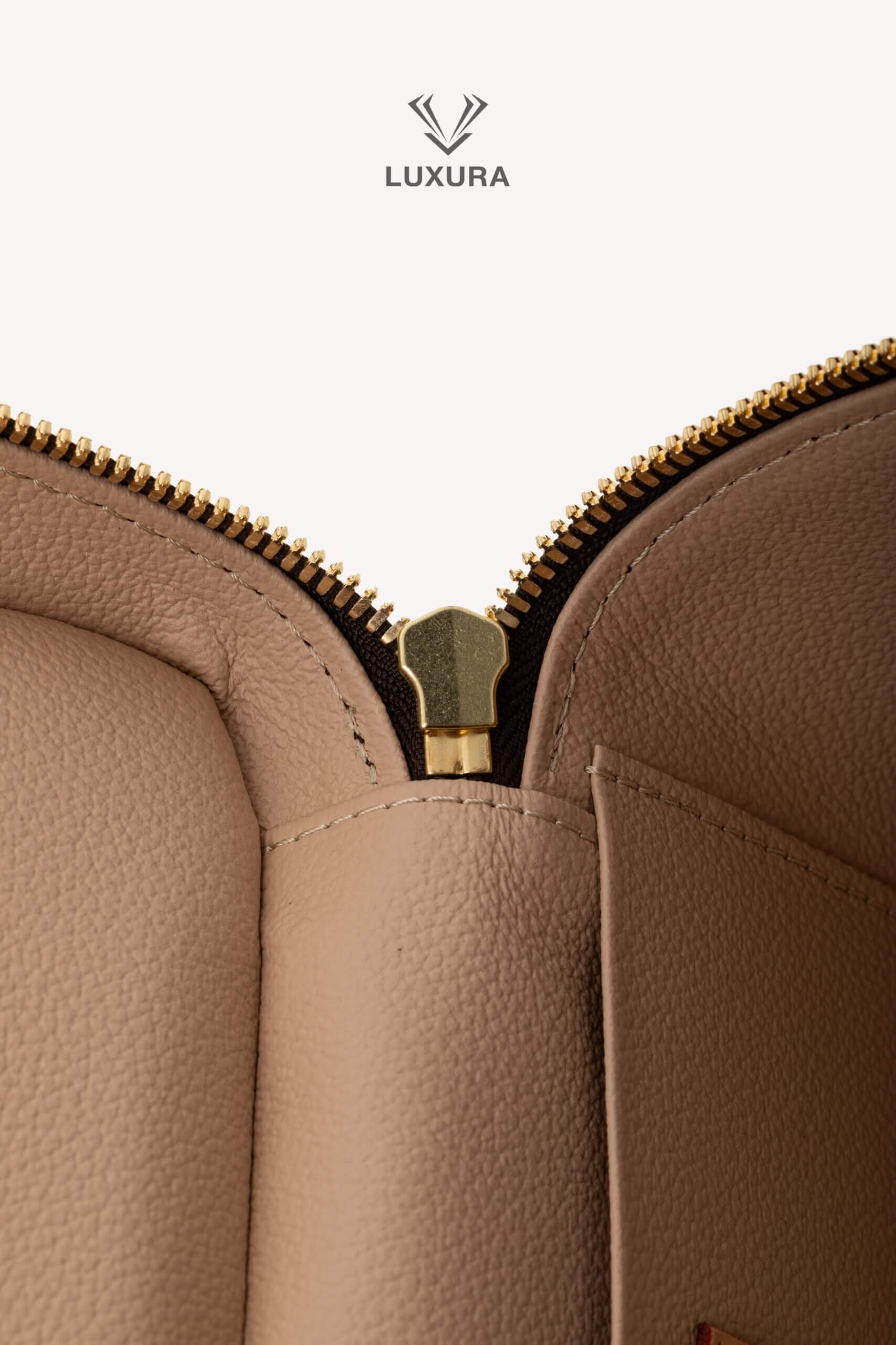 <span style="font-size: 10px;letter-spacing: .15em">HARD TO FIND</span><br> <strong>LOUIS VUITTON</strong><br> <div style="margin-top:10px;font-size:16px">Monogram Coated Canvas Nice Mini M44495</div><br> - Image 16