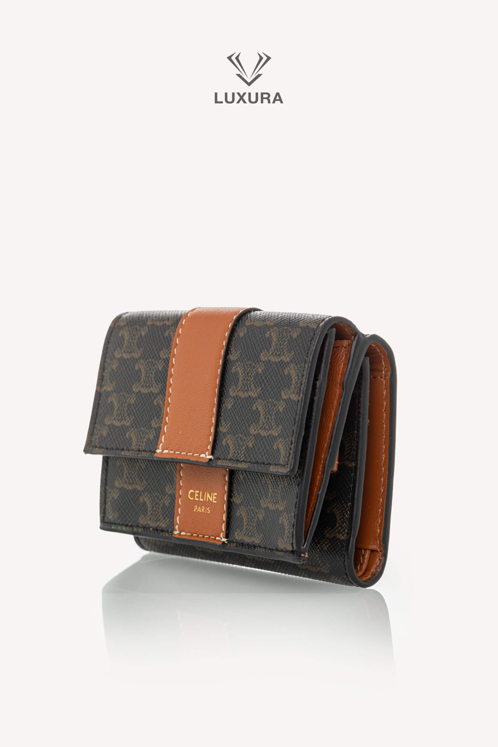 <span style="font-size: 10px;letter-spacing: .15em">HARD TO FIND</span><br> <strong>CELINE</strong><br> <div style="margin-top:10px;font-size:16px">Canvas Triomphe Folded Compact Wallet Tan</div><br> - Image 6