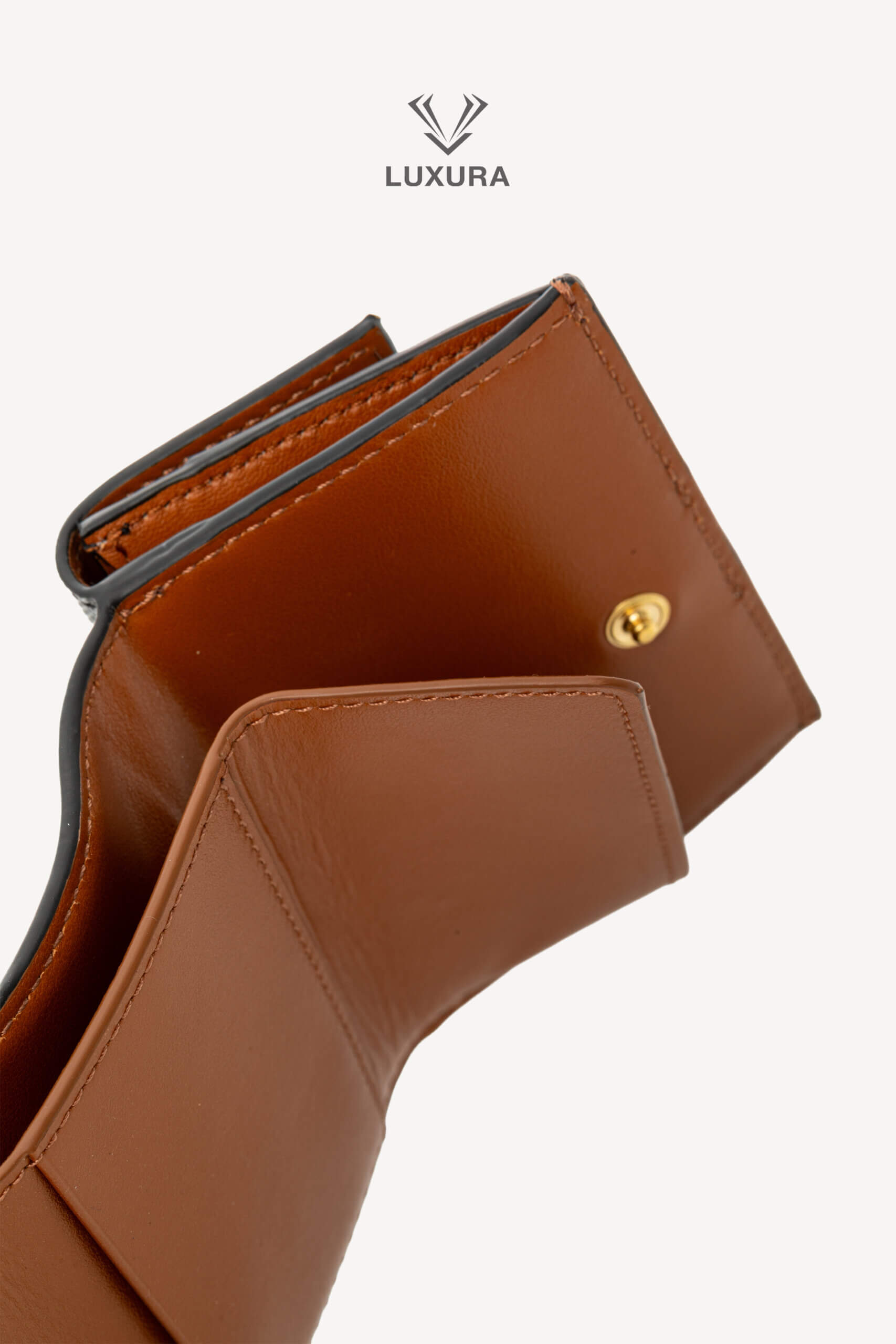 <span style="font-size: 10px;letter-spacing: .15em">HARD TO FIND</span><br> <strong>CELINE</strong><br> <div style="margin-top:10px;font-size:16px">Canvas Triomphe Folded Compact Wallet Tan</div><br> - Image 11