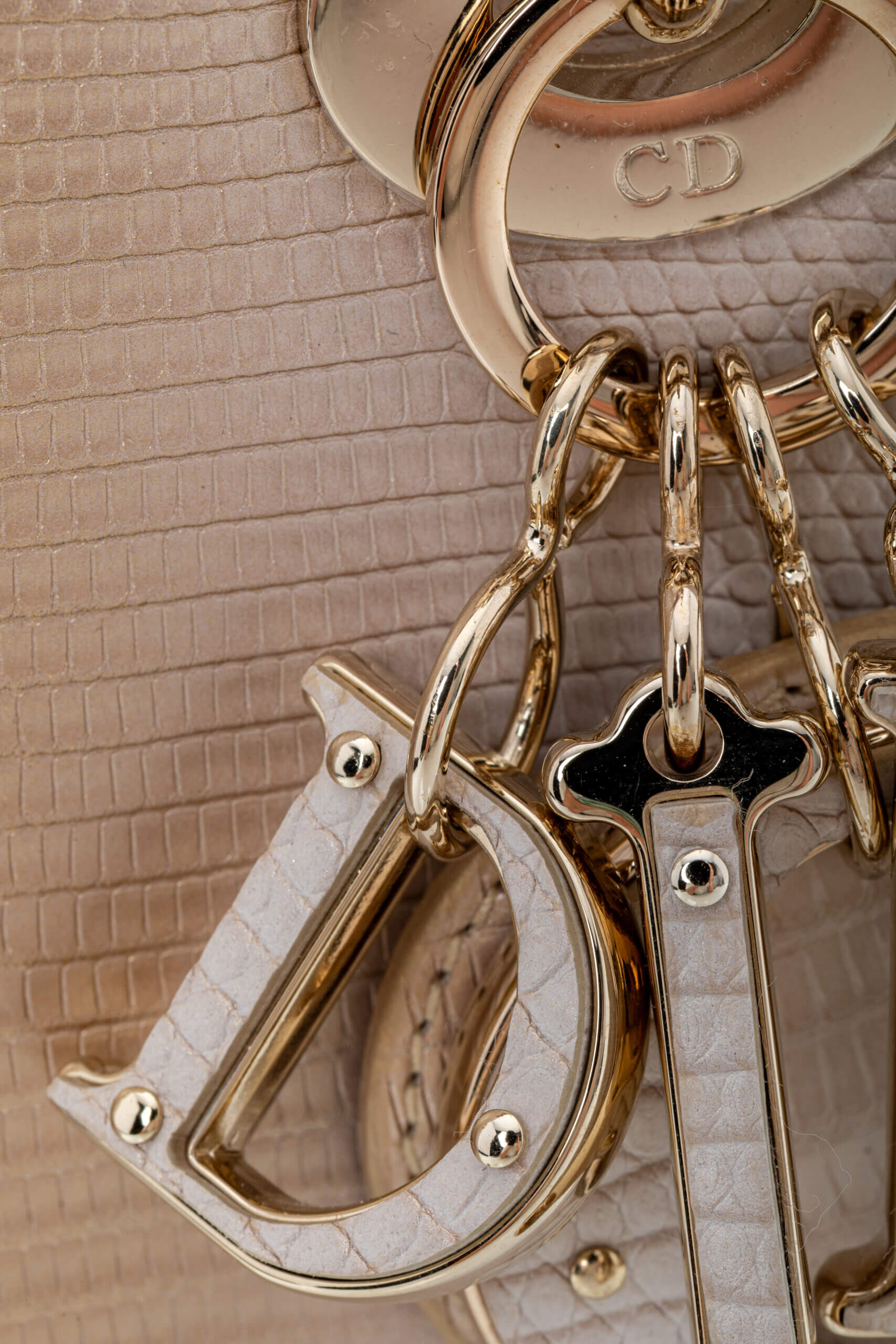 <span style="font-size: 10px;letter-spacing: .15em">HARD TO FIND</span><br>            <strong>CHRISTIAN DIOR</strong><br>            <div style="margin-top:10px;font-size:16px">Small Lady Dior Bag in Gold-Ivory Lizard Leather with Gold Hardware</div><br> - Image 11