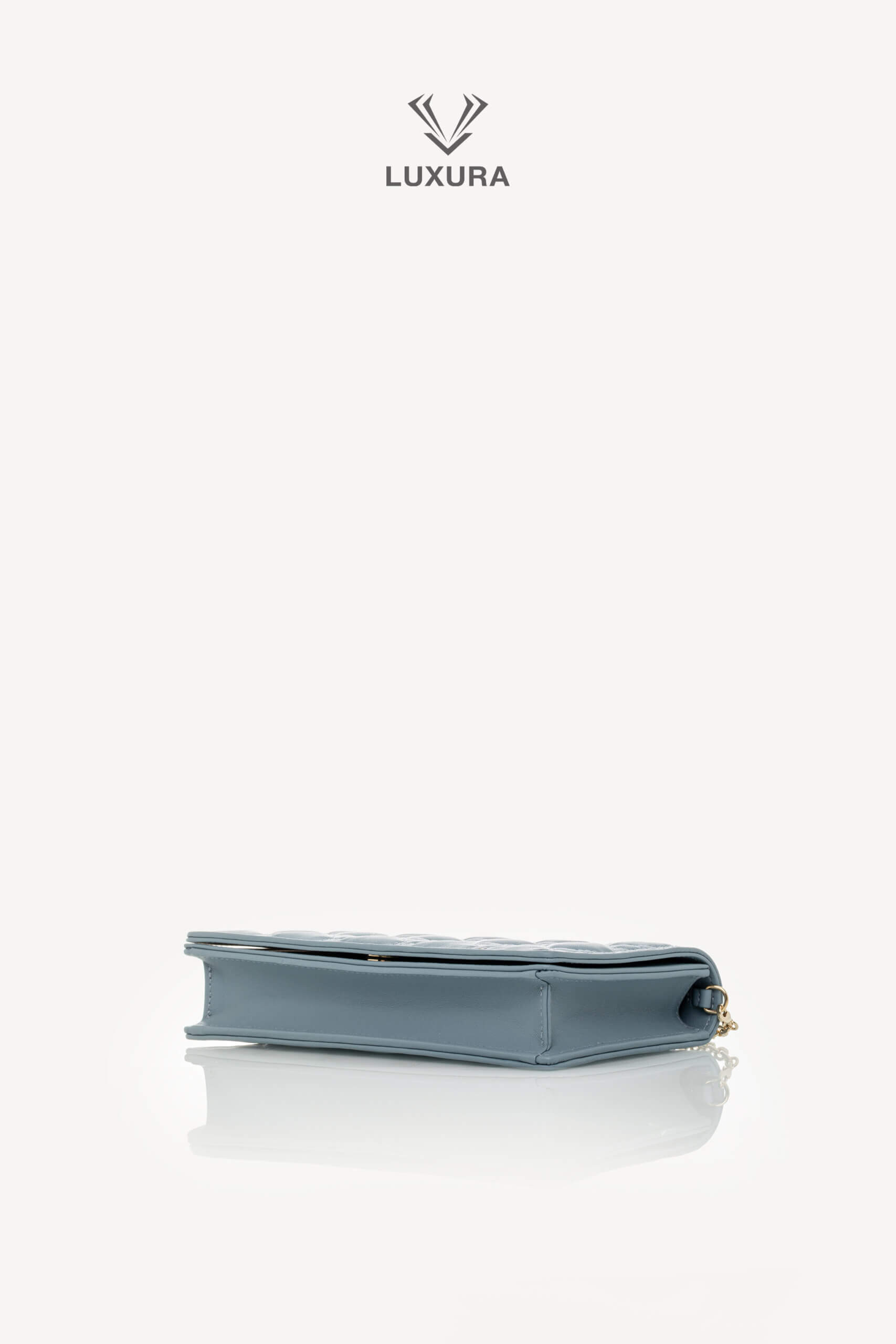 <span style="font-size: 10px;letter-spacing: .15em">NEW COLLECTION</span><br>            <strong>CHRISTIAN DIOR</strong><br>            <div style="margin-top:10px;font-size:16px">Lambskin Cannage Lady Dior Chain Wallet Cloud Blue</div><br> - Image 24