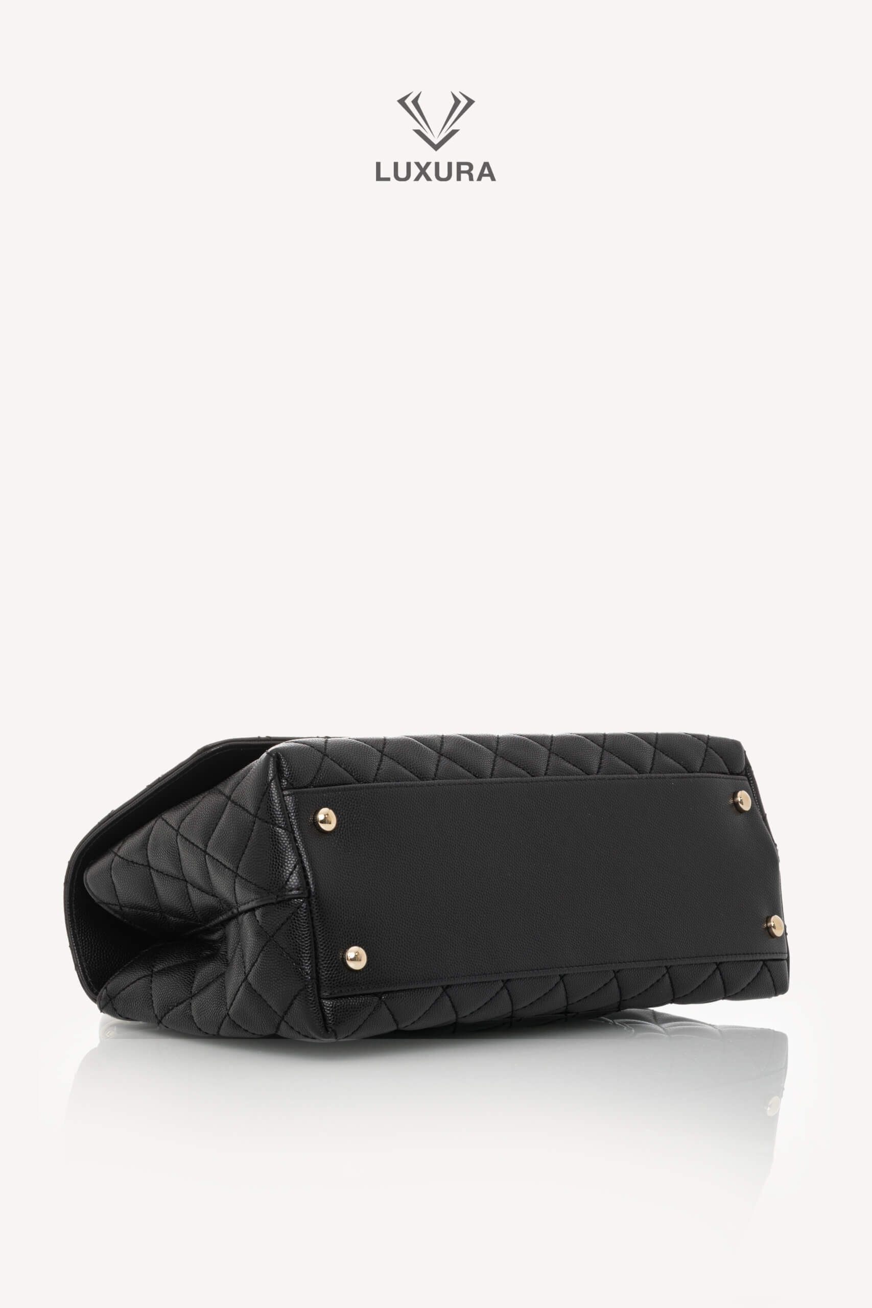 <span style="font-size: 10px;letter-spacing: .15em">HARD TO FIND</span><br>            <strong>CHANEL</strong><br>            <div style="margin-top:10px;font-size:16px">Quilted Caviar and Lizard Embossed Large Coco Top Handle Black</div><br> - Image 34