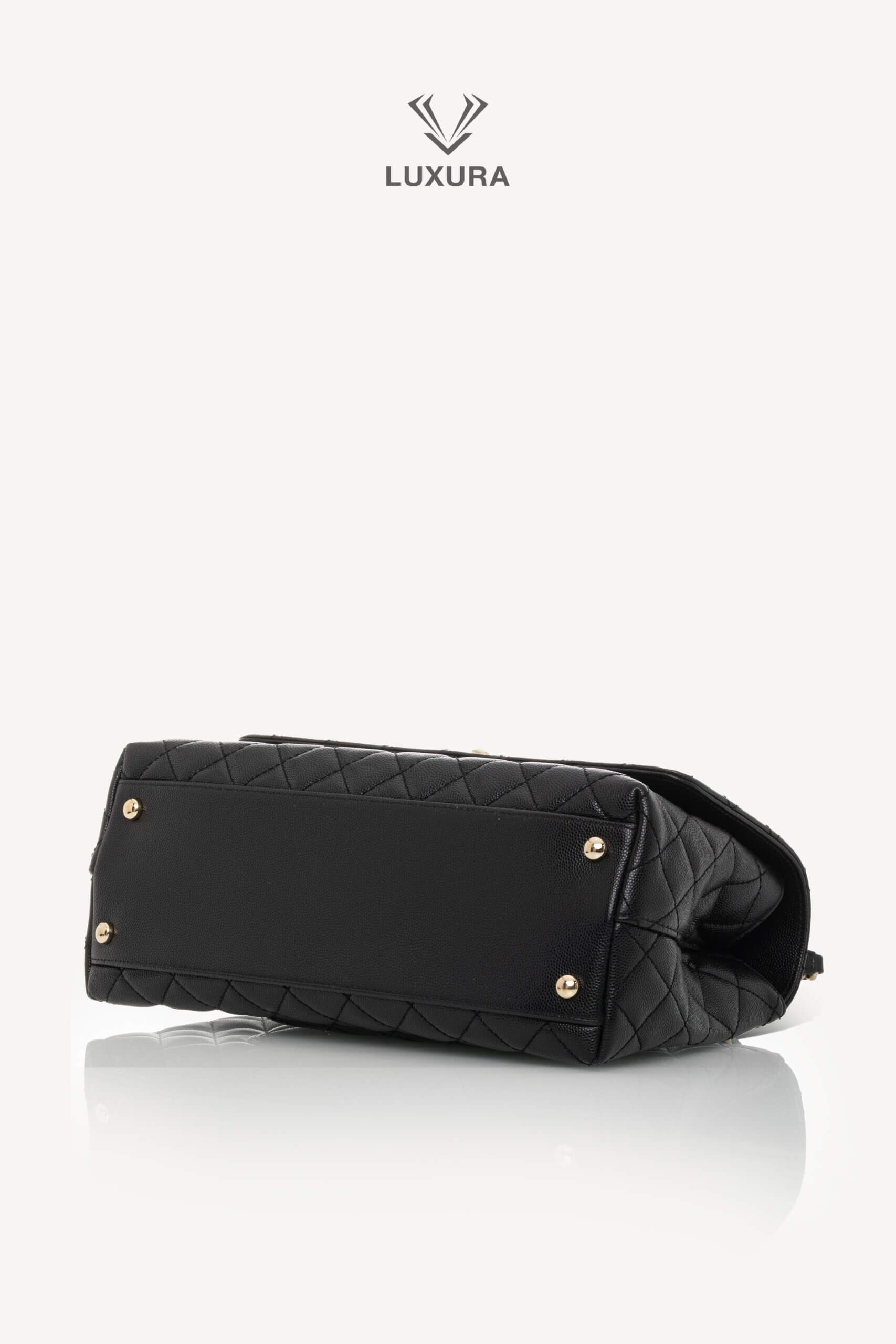 <span style="font-size: 10px;letter-spacing: .15em">HARD TO FIND</span><br>            <strong>CHANEL</strong><br>            <div style="margin-top:10px;font-size:16px">Quilted Caviar and Lizard Embossed Large Coco Top Handle Black</div><br> - Image 32