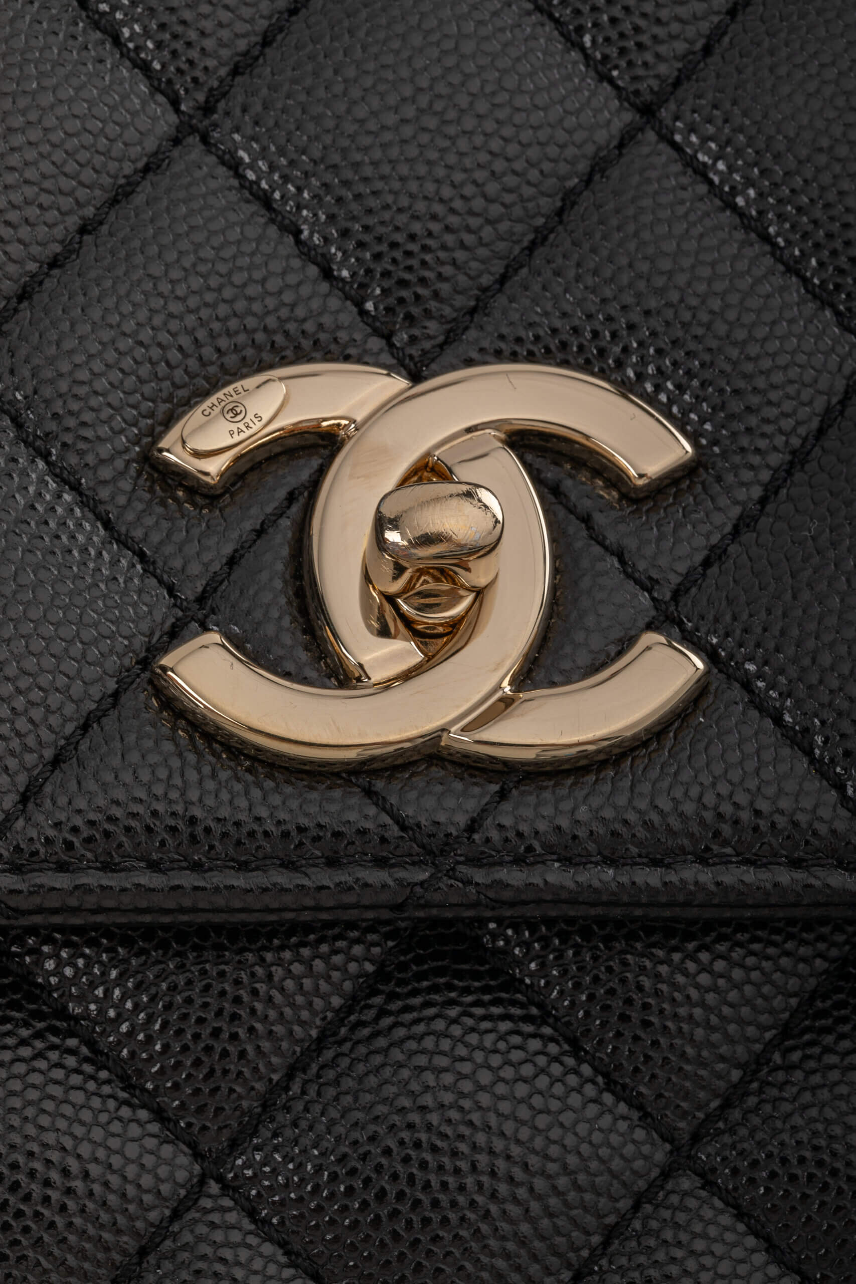 <span style="font-size: 10px;letter-spacing: .15em">HARD TO FIND</span><br>            <strong>CHANEL</strong><br>            <div style="margin-top:10px;font-size:16px">Quilted Caviar and Lizard Embossed Large Coco Top Handle Black</div><br> - Image 12