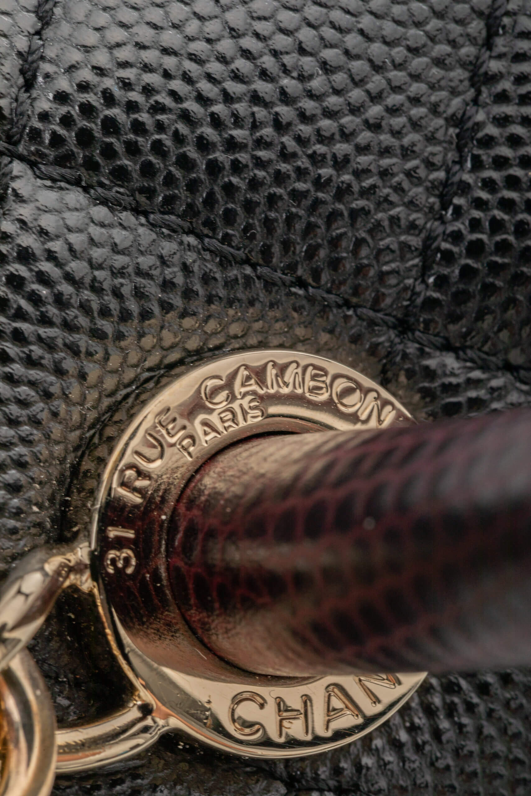 <span style="font-size: 10px;letter-spacing: .15em">HARD TO FIND</span><br>            <strong>CHANEL</strong><br>            <div style="margin-top:10px;font-size:16px">Quilted Caviar and Lizard Embossed Large Coco Top Handle Black</div><br> - Image 15