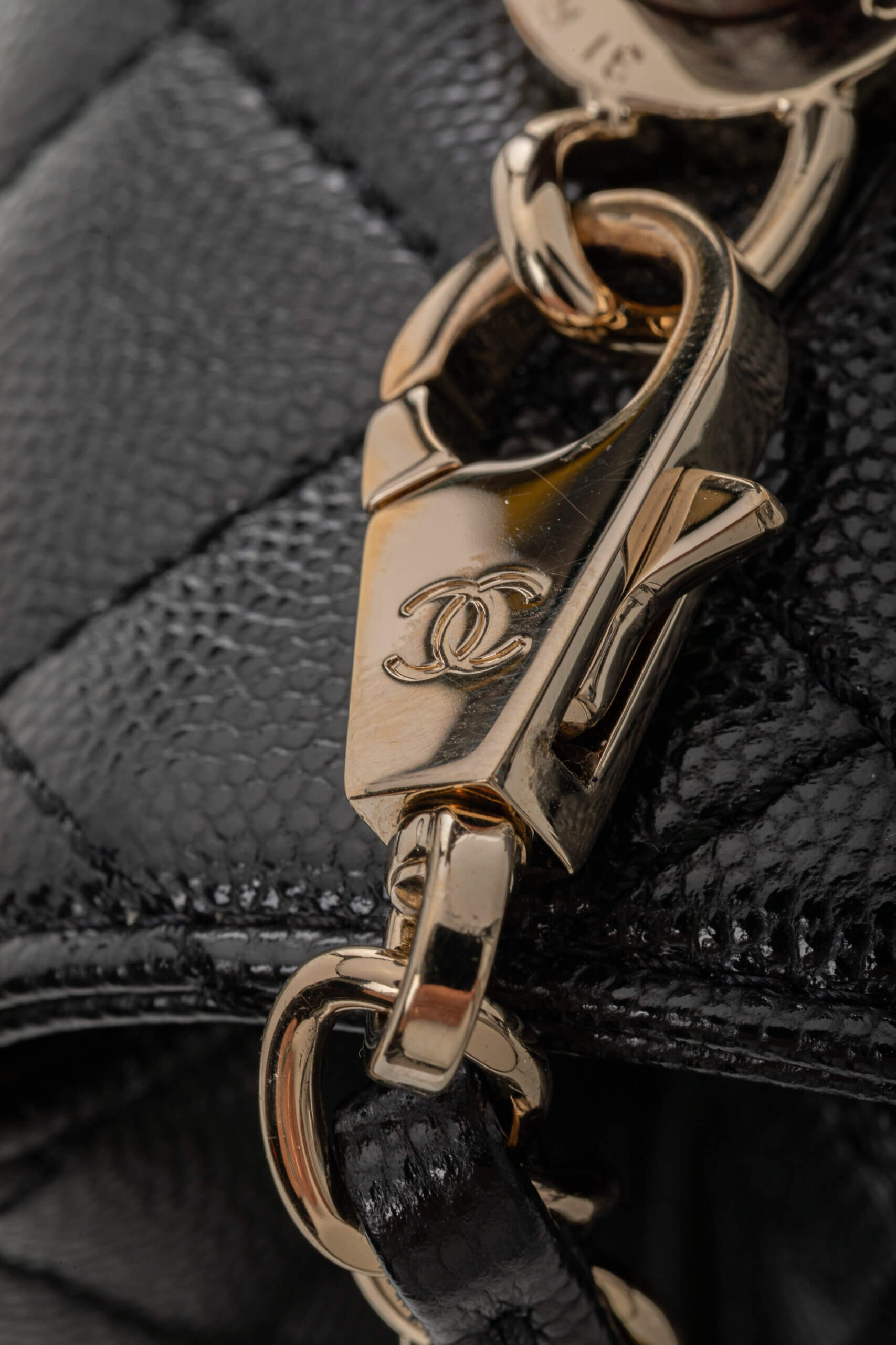 <span style="font-size: 10px;letter-spacing: .15em">HARD TO FIND</span><br>            <strong>CHANEL</strong><br>            <div style="margin-top:10px;font-size:16px">Quilted Caviar and Lizard Embossed Large Coco Top Handle Black</div><br> - Image 16