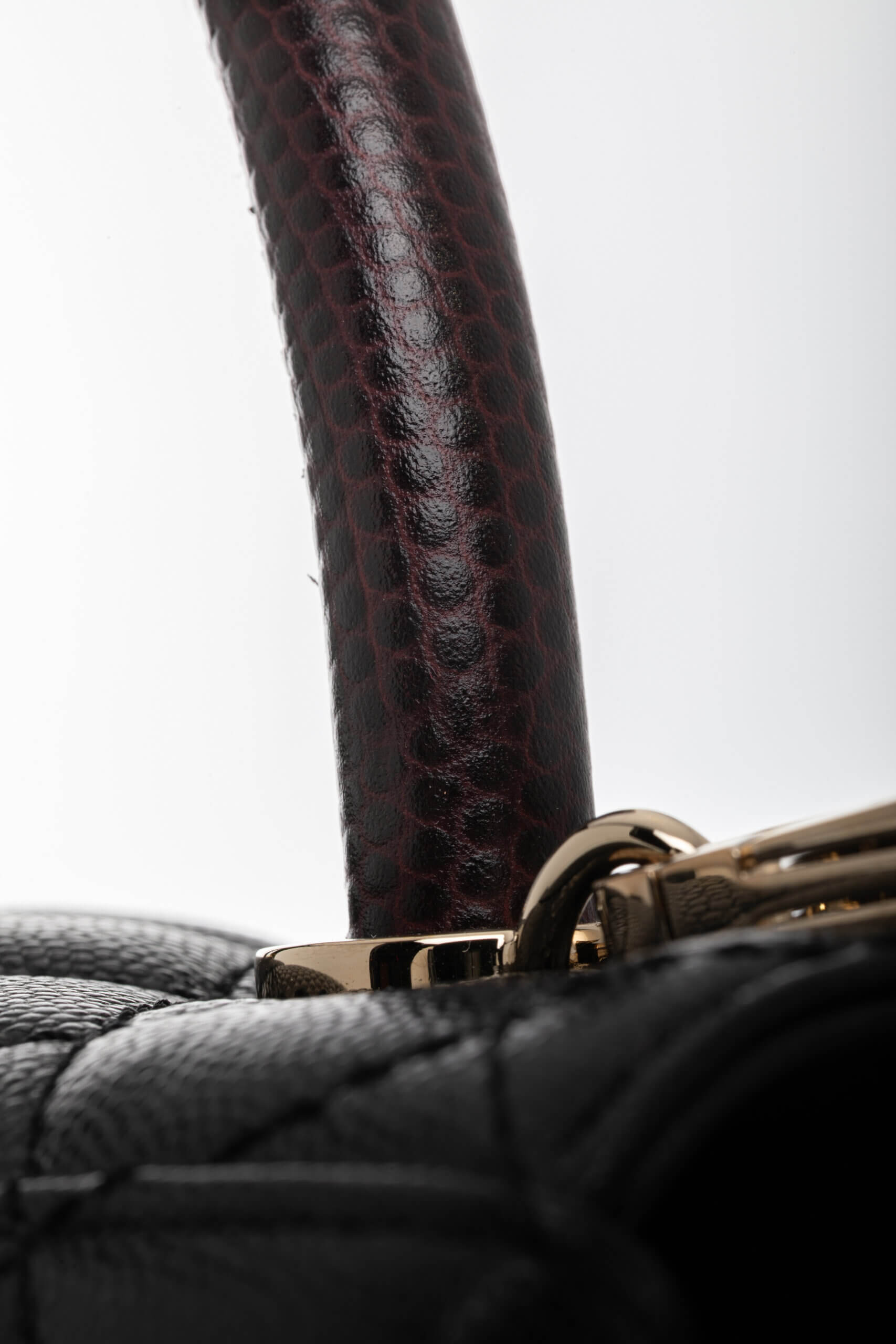 <span style="font-size: 10px;letter-spacing: .15em">HARD TO FIND</span><br>            <strong>CHANEL</strong><br>            <div style="margin-top:10px;font-size:16px">Quilted Caviar and Lizard Embossed Large Coco Top Handle Black</div><br> - Image 20