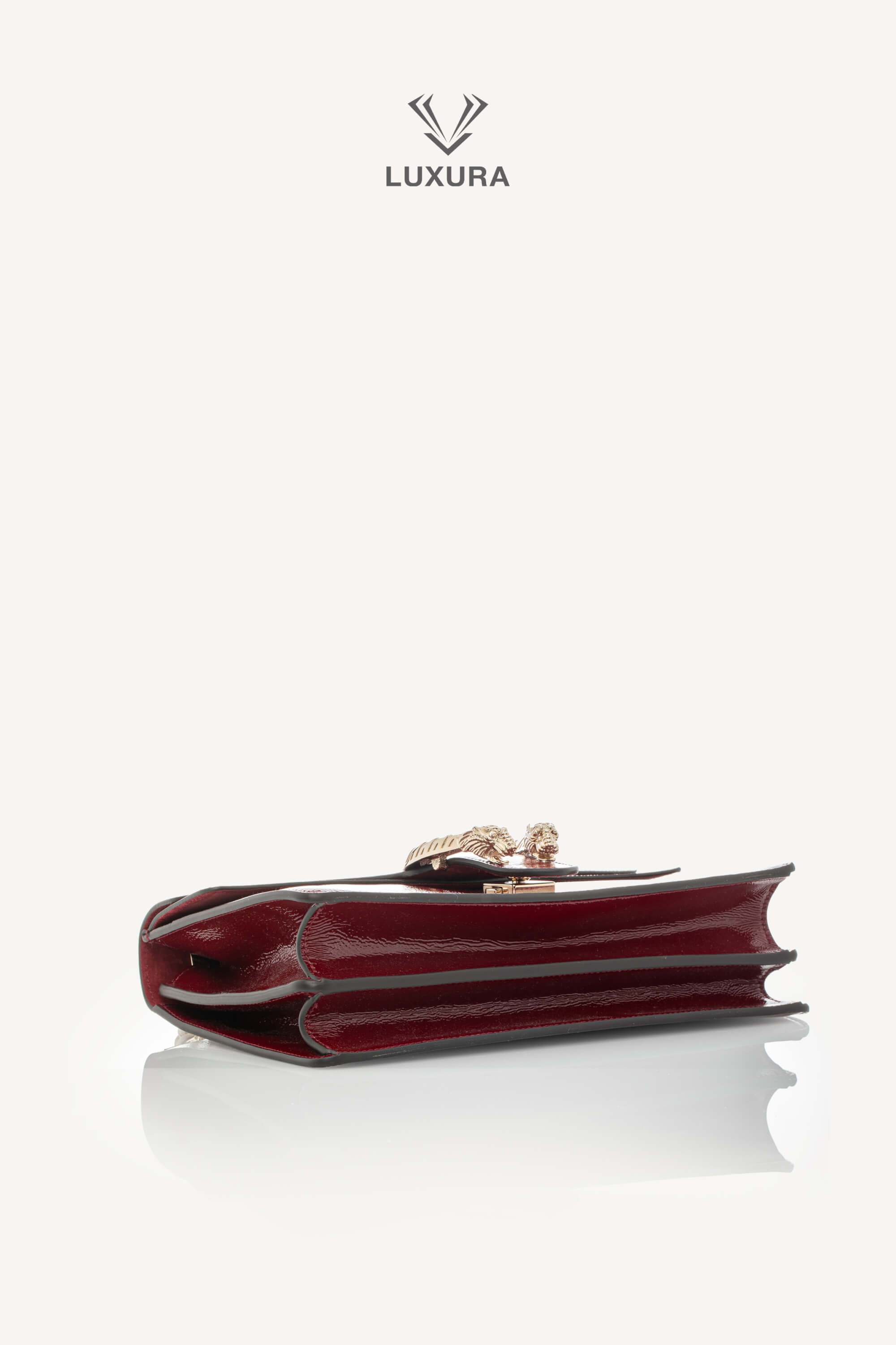 <span style="font-size: 10px;letter-spacing: .15em">BEST DEAL</span><br>            <strong>GUCCI</strong><br>            <div style="margin-top:10px;font-size:16px">Crinkled Patent Small Dionysus Shoulder Bag Rosso Ancona</div><br> - Image 22