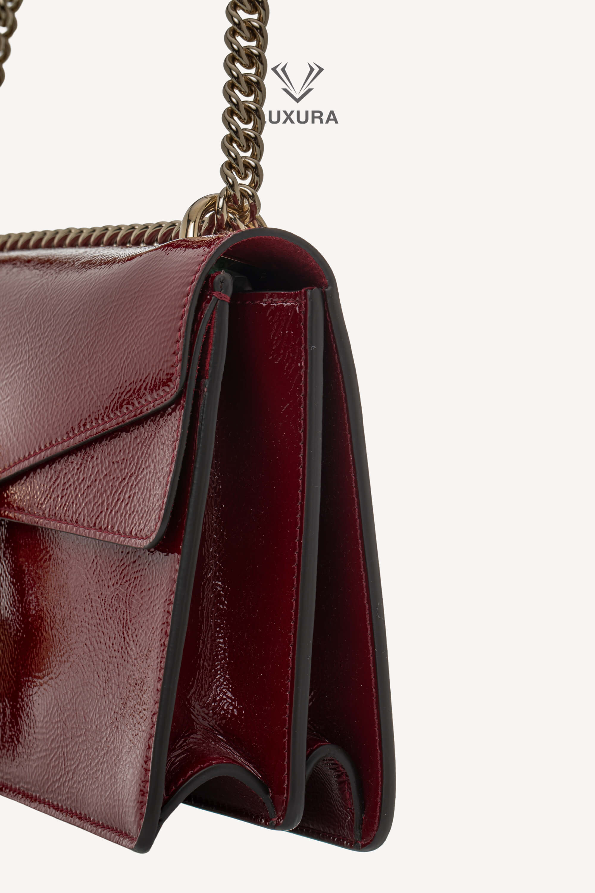 <span style="font-size: 10px;letter-spacing: .15em">BEST DEAL</span><br>            <strong>GUCCI</strong><br>            <div style="margin-top:10px;font-size:16px">Crinkled Patent Small Dionysus Shoulder Bag Rosso Ancona</div><br> - Image 14