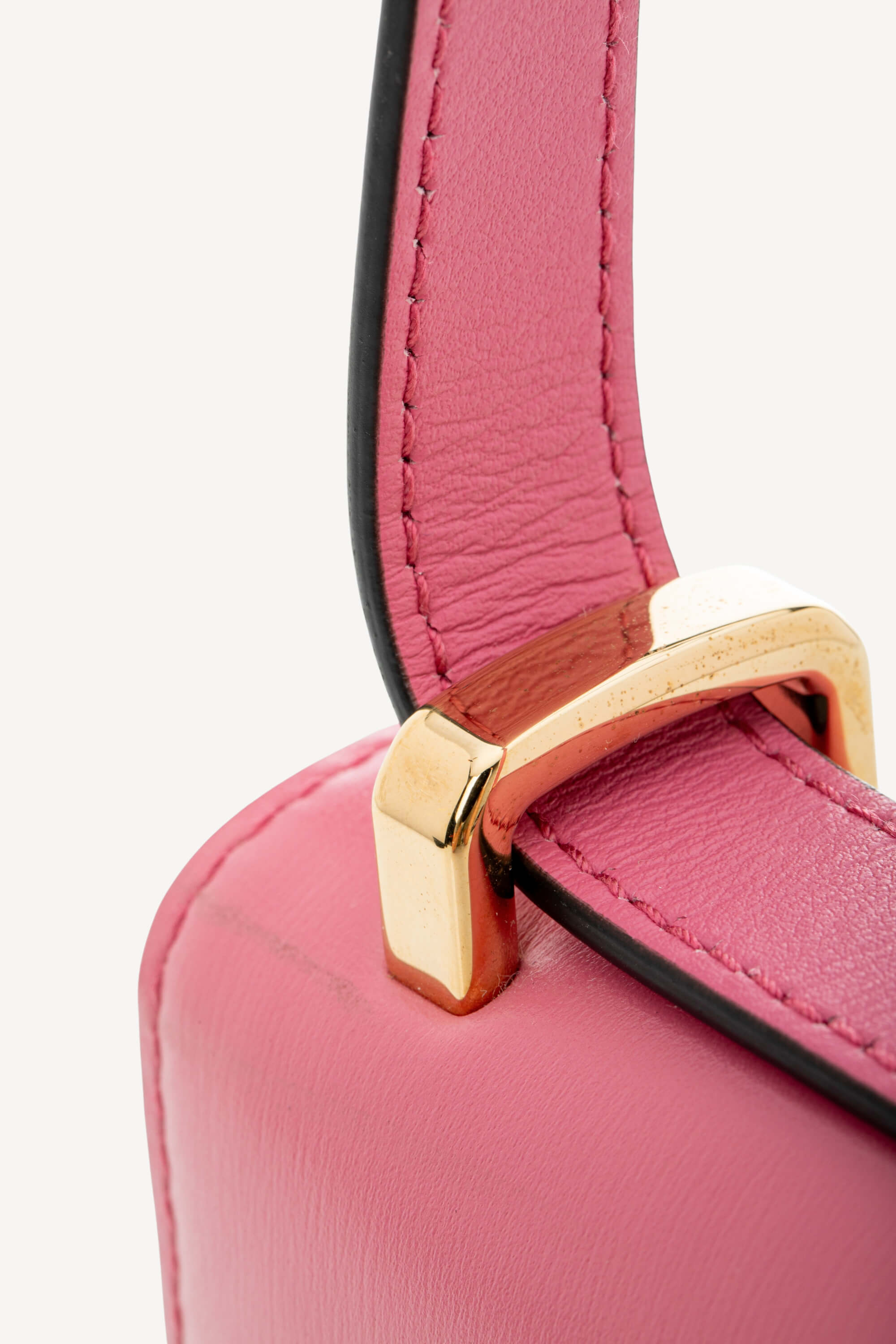 <span style="font-size: 10px;letter-spacing: .15em">BEST DEAL</span><br> <strong>PRADA</strong><br> <div style="margin-top:10px;font-size:16px">Box Calfskin Triangle Embleme Flap Shoulder Bag Begonia</div><br> - Image 14